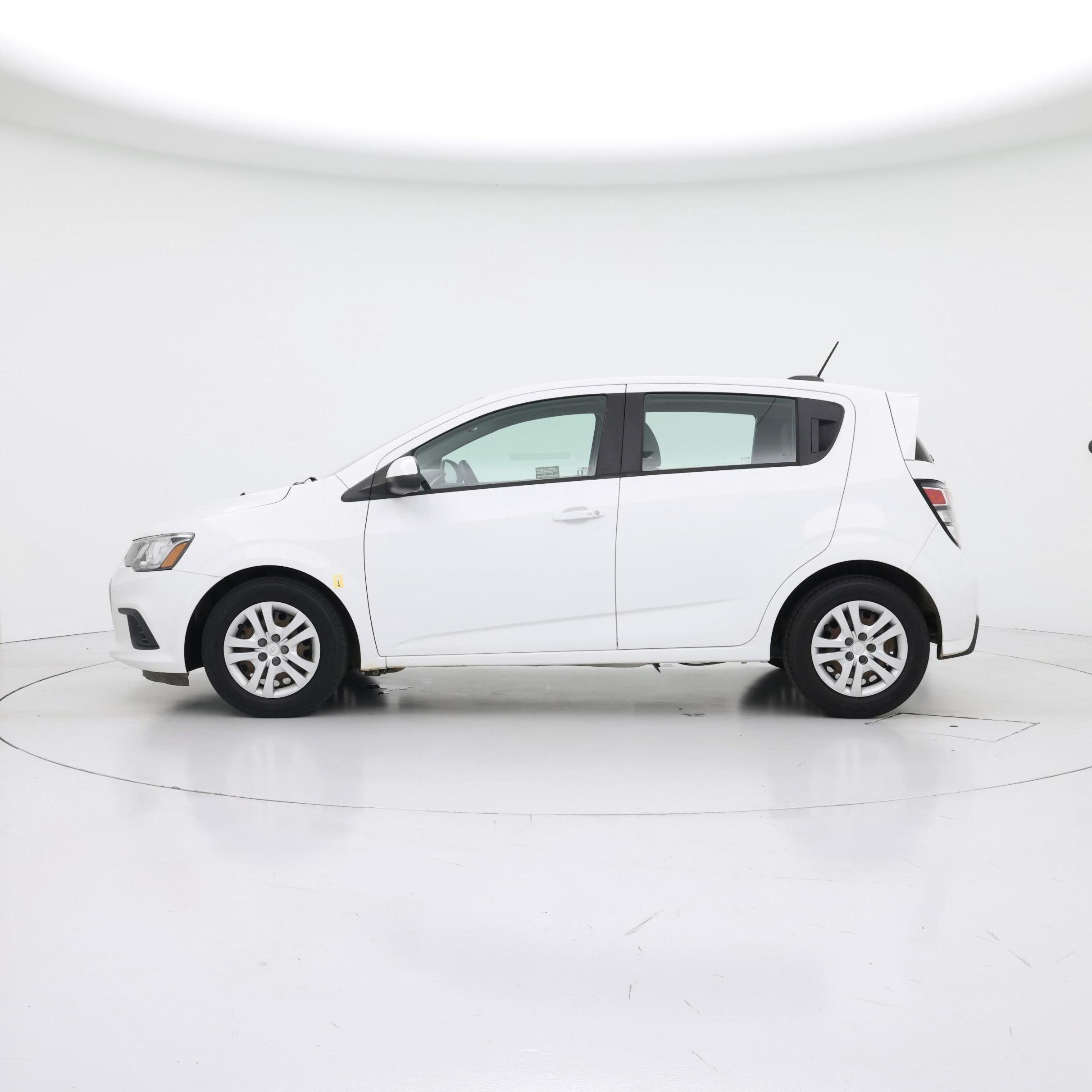 Thumbnail: 2020 Chevrolet Sonic - 3