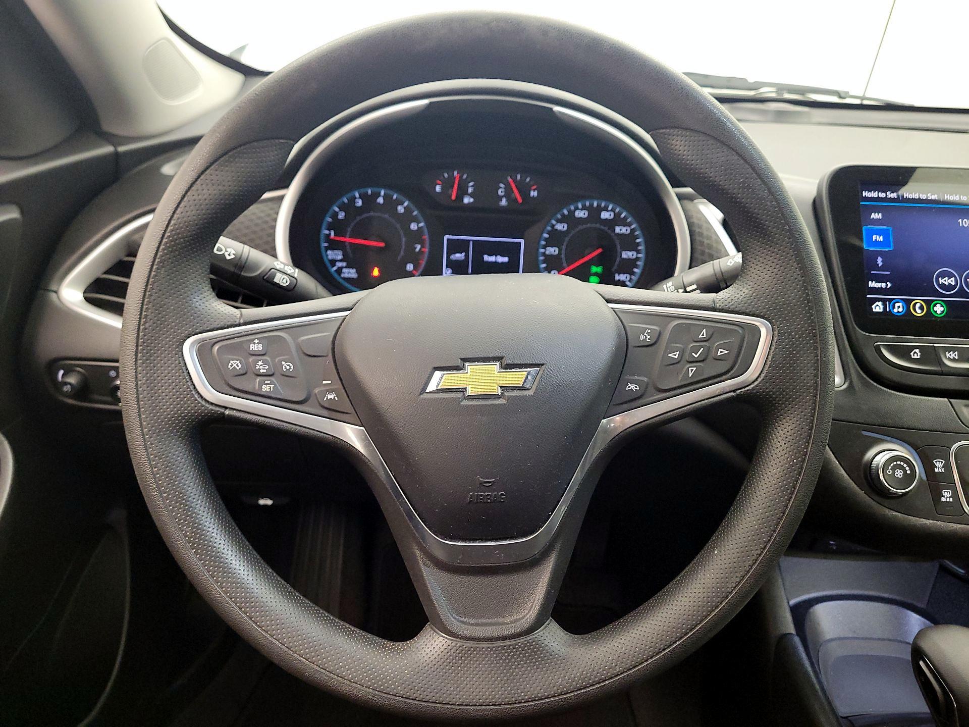 Thumbnail: 2023 Chevrolet Malibu - 10