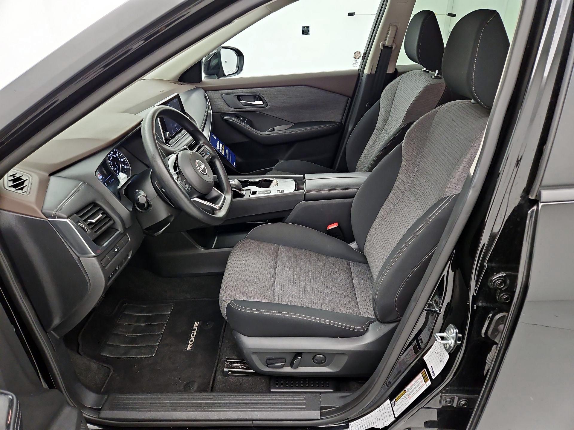 Thumbnail: 2023 Nissan Rogue - 11
