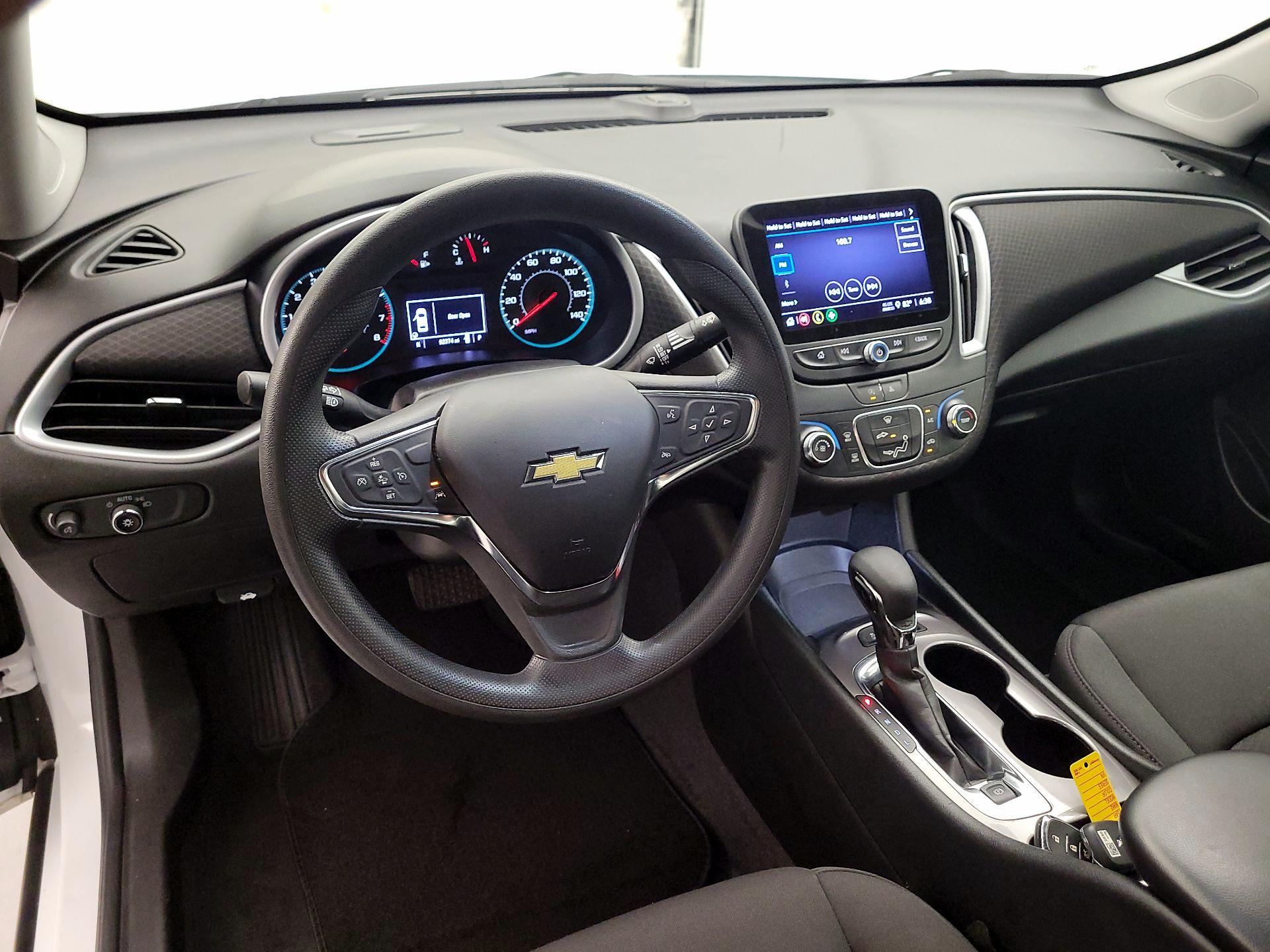 Thumbnail: 2023 Chevrolet Malibu - 9