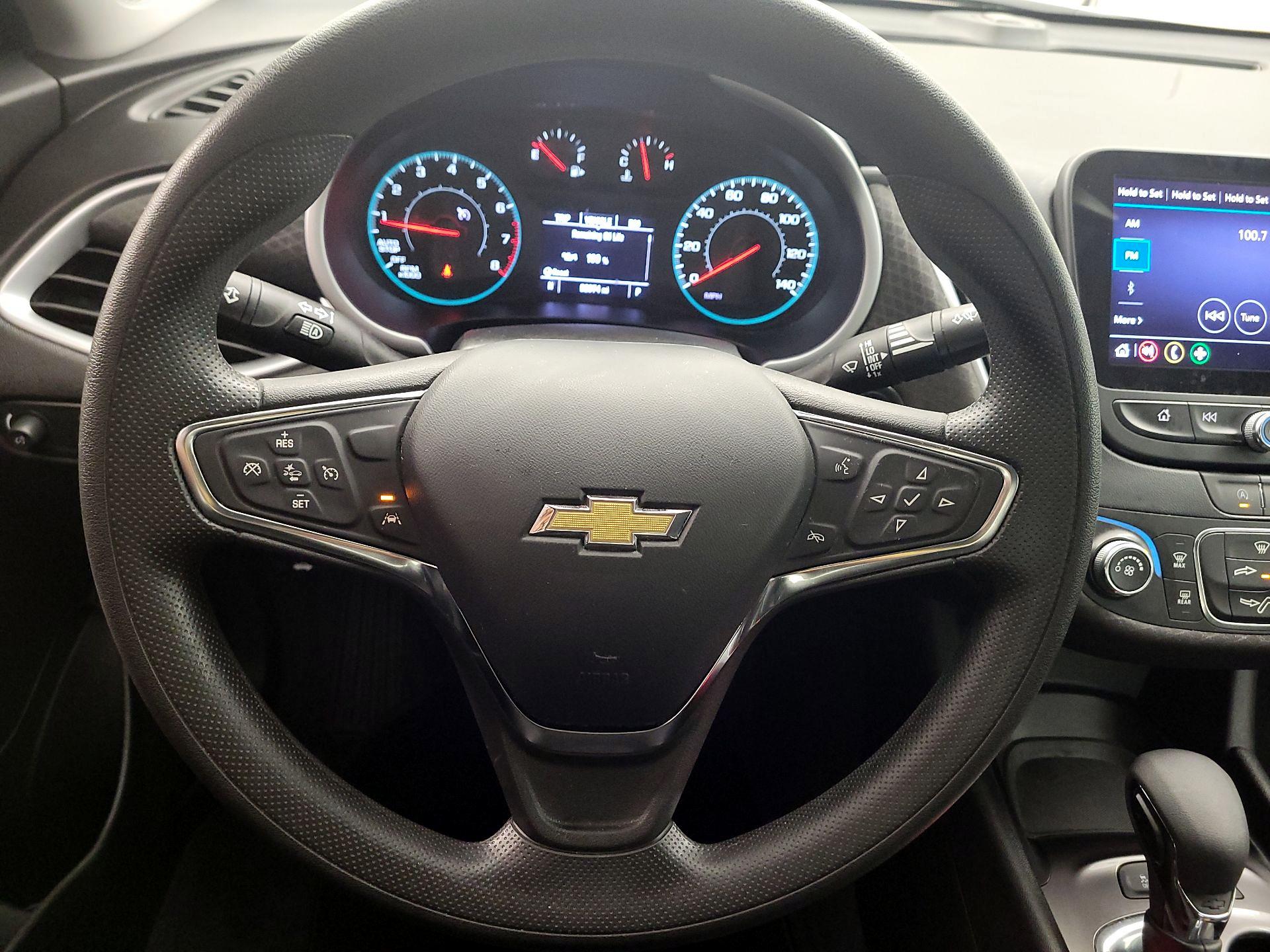 Thumbnail: 2023 Chevrolet Malibu - 10