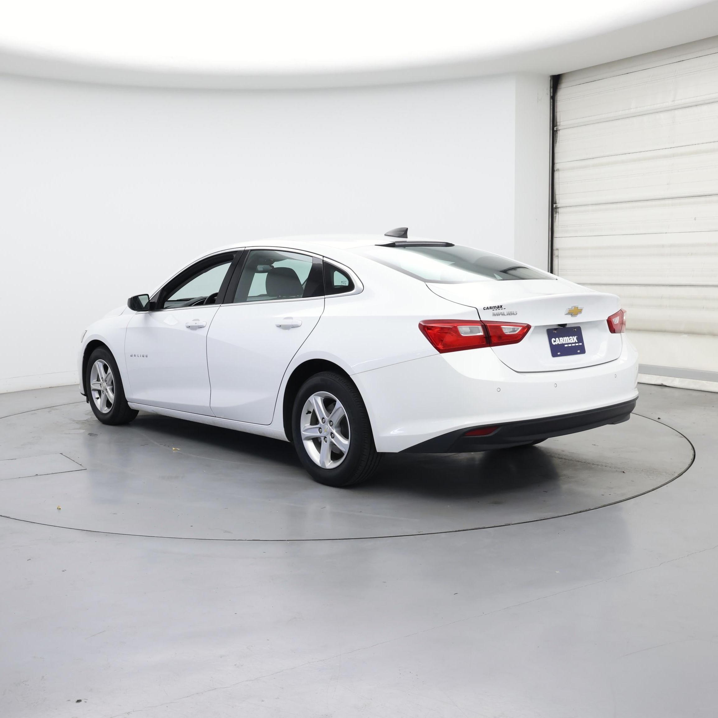 Thumbnail: 2023 Chevrolet Malibu - 2