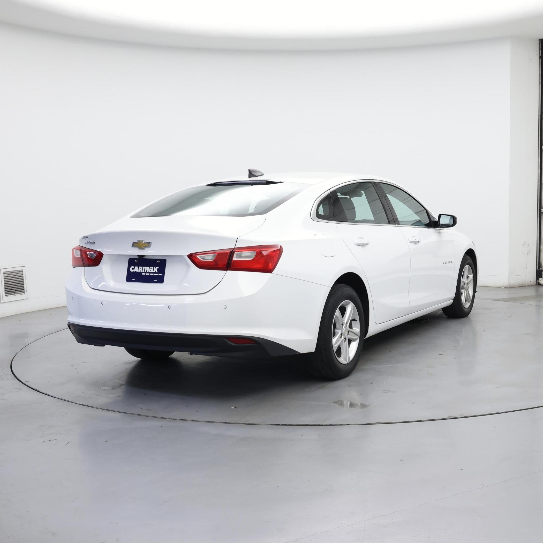 Thumbnail: 2023 Chevrolet Malibu - 8
