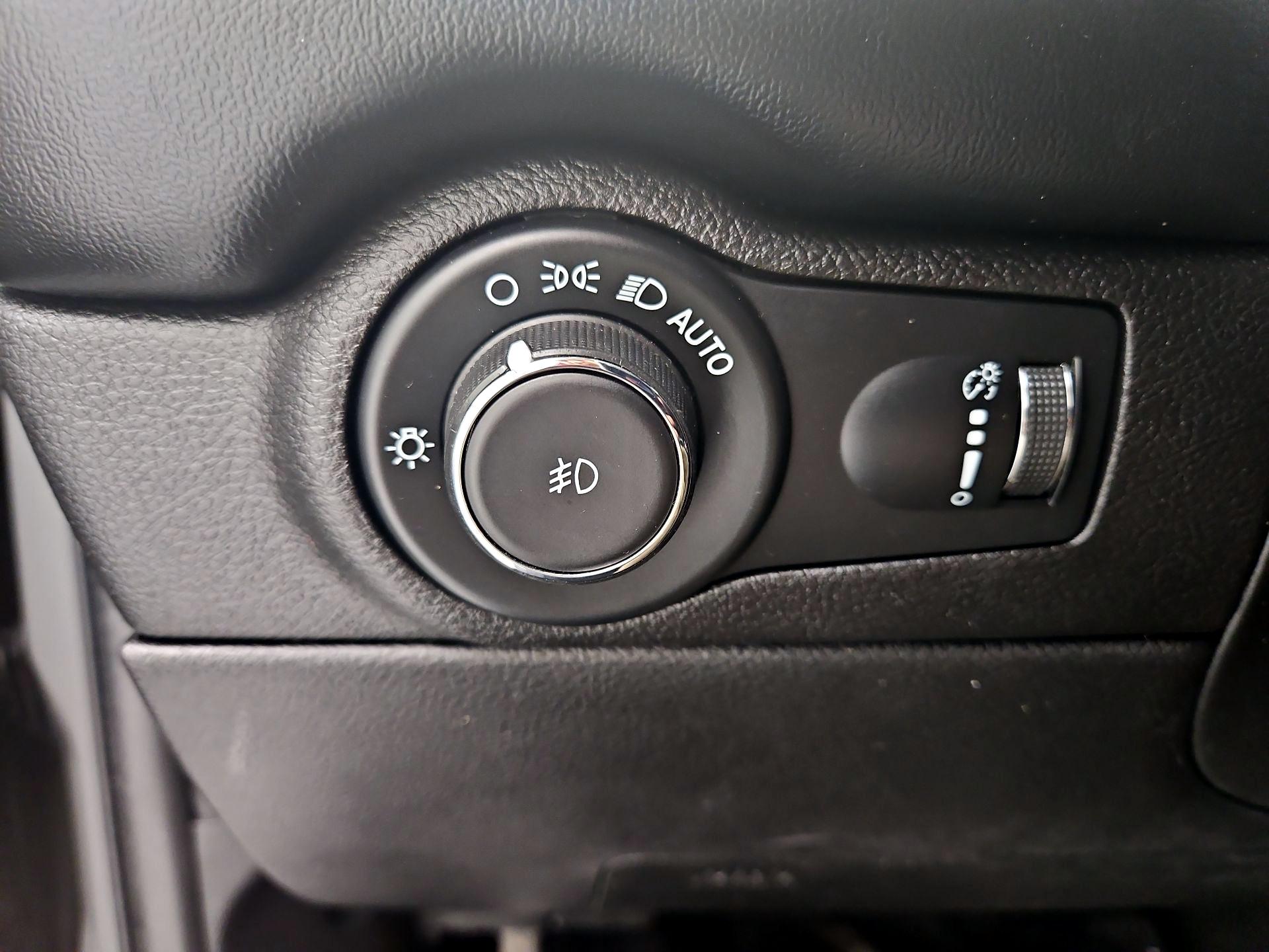 Thumbnail: 2021 Dodge Durango - 13