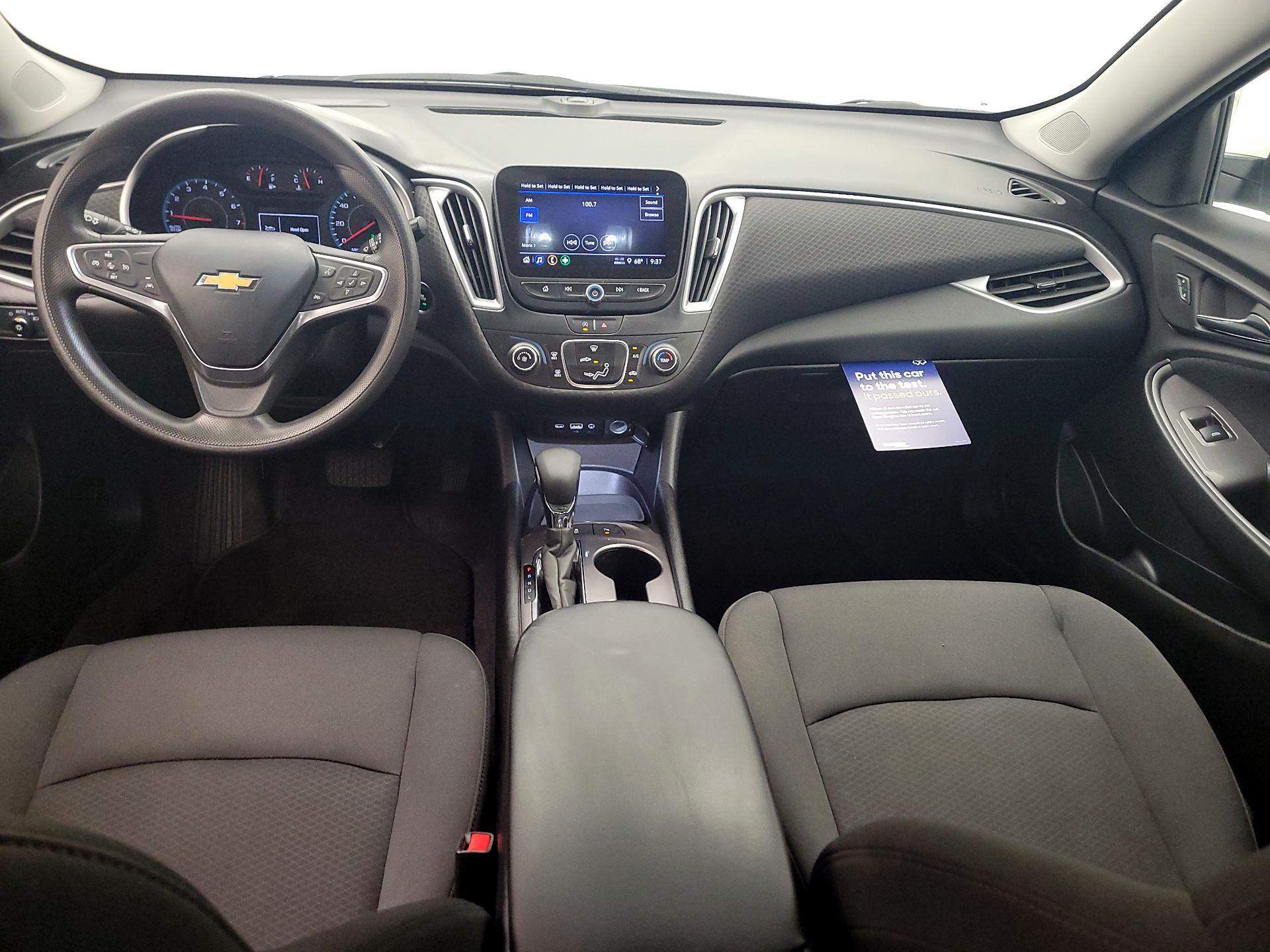 Thumbnail: 2023 Chevrolet Malibu - 9