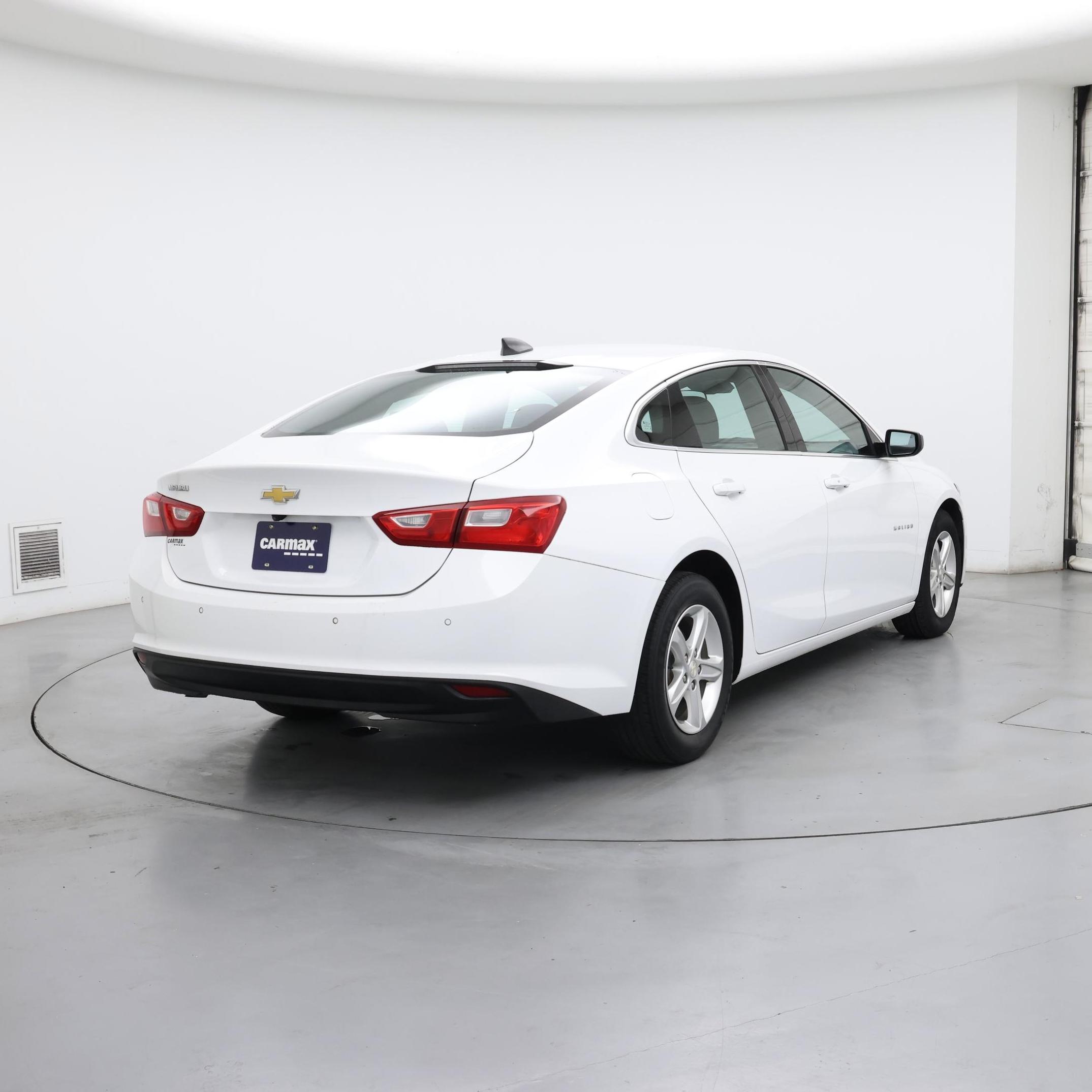 Thumbnail: 2023 Chevrolet Malibu - 8