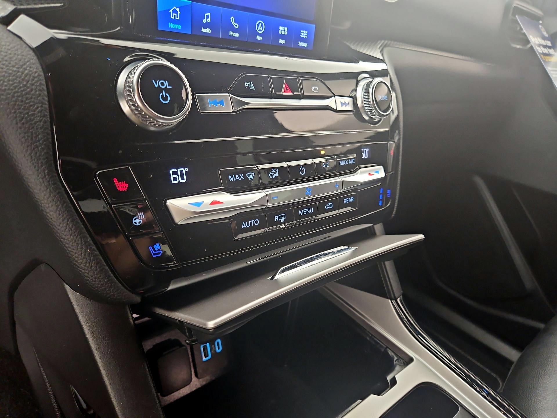 Thumbnail: 2021 Ford Explorer - 17
