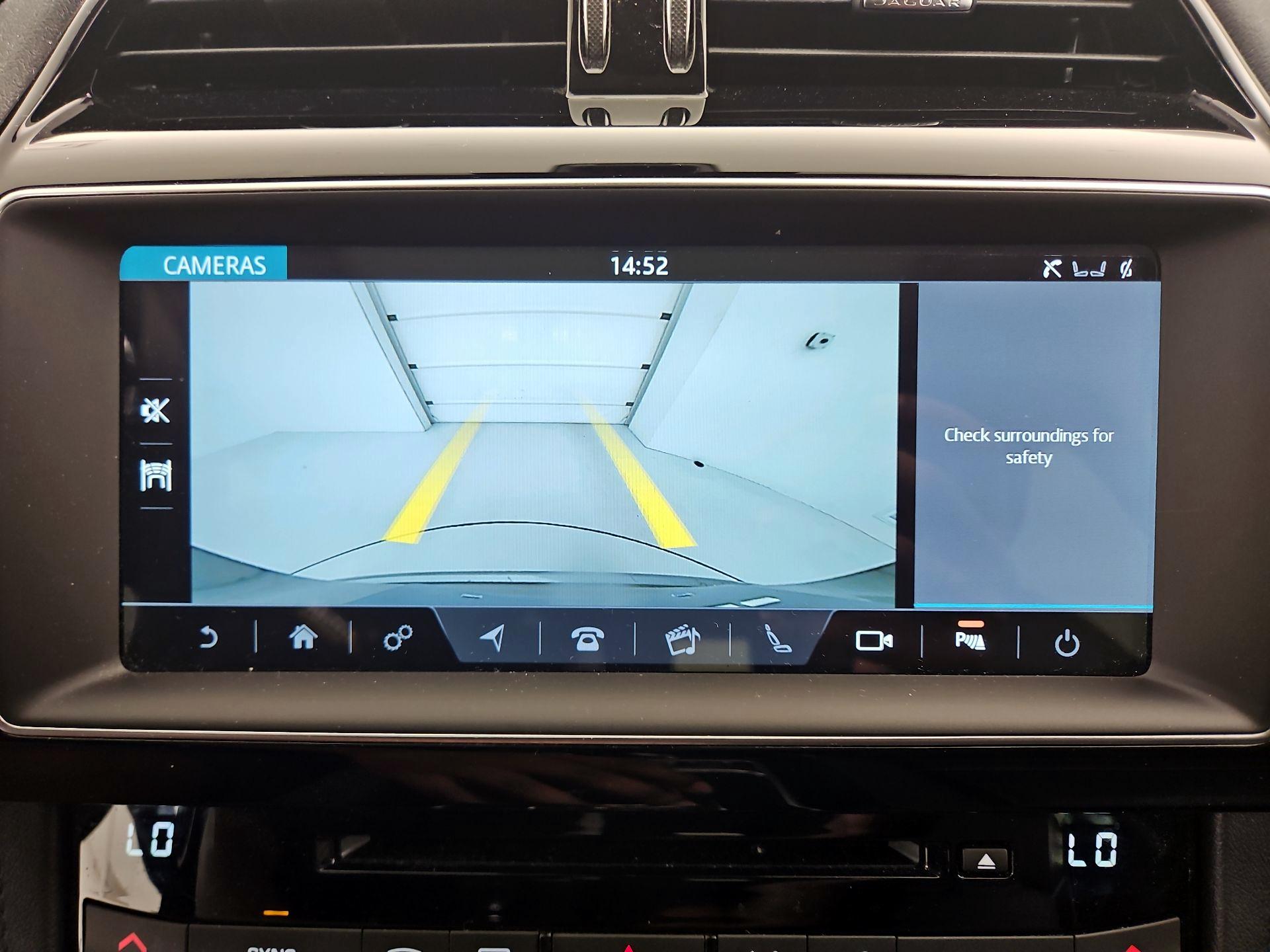 Thumbnail: 2020 Jaguar F-Pace - 14