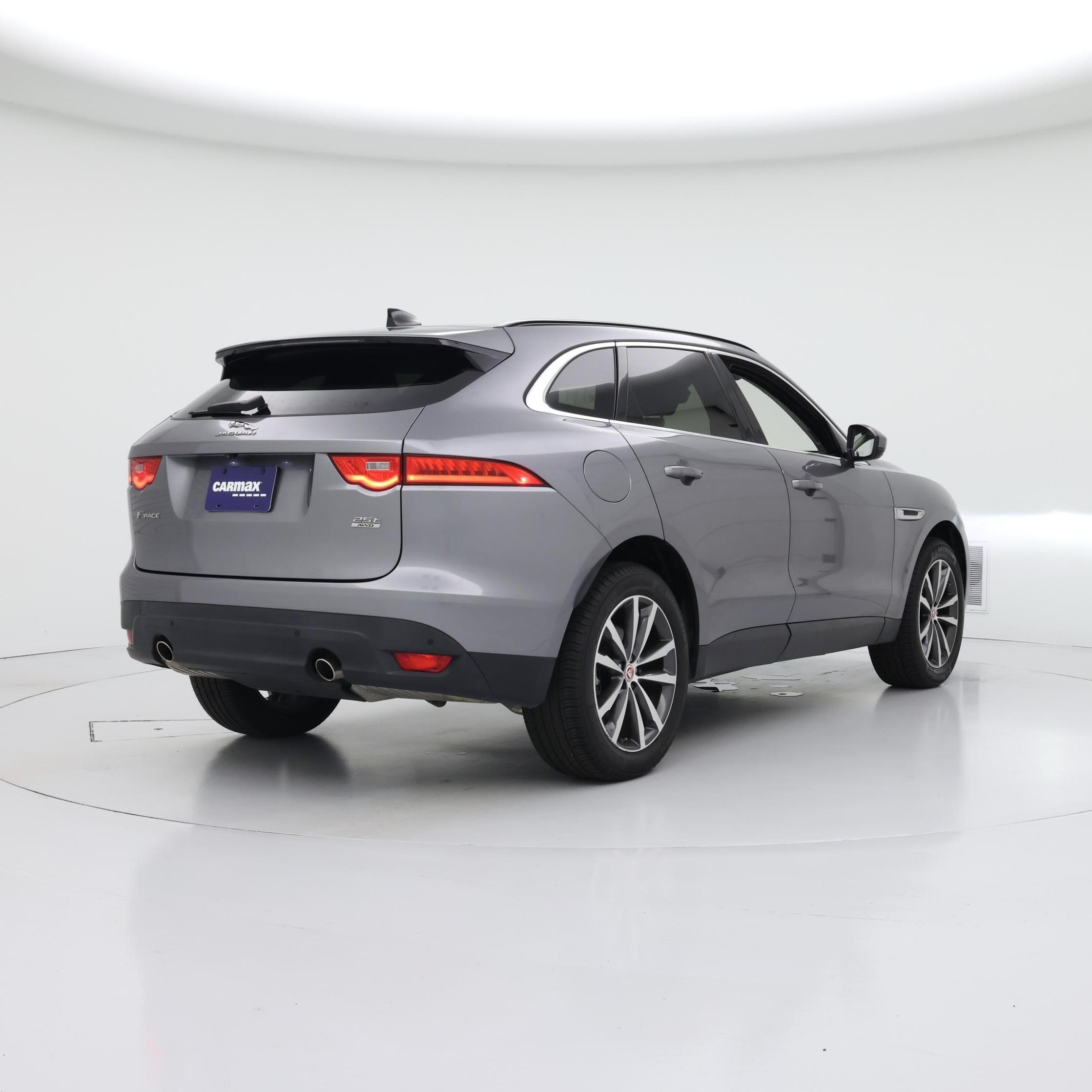 Thumbnail: 2020 Jaguar F-Pace - 8