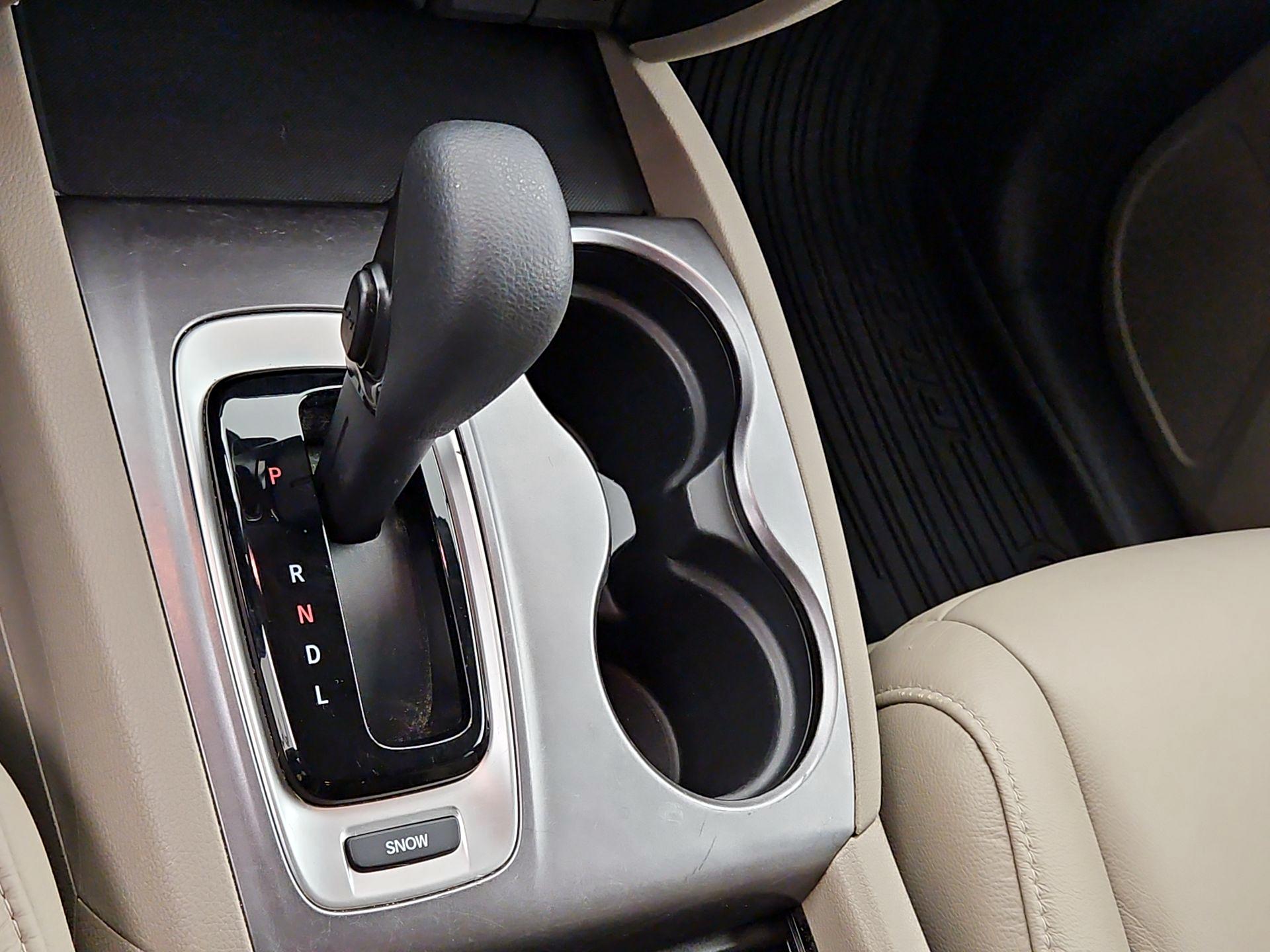 Thumbnail: 2019 Honda Pilot - 17
