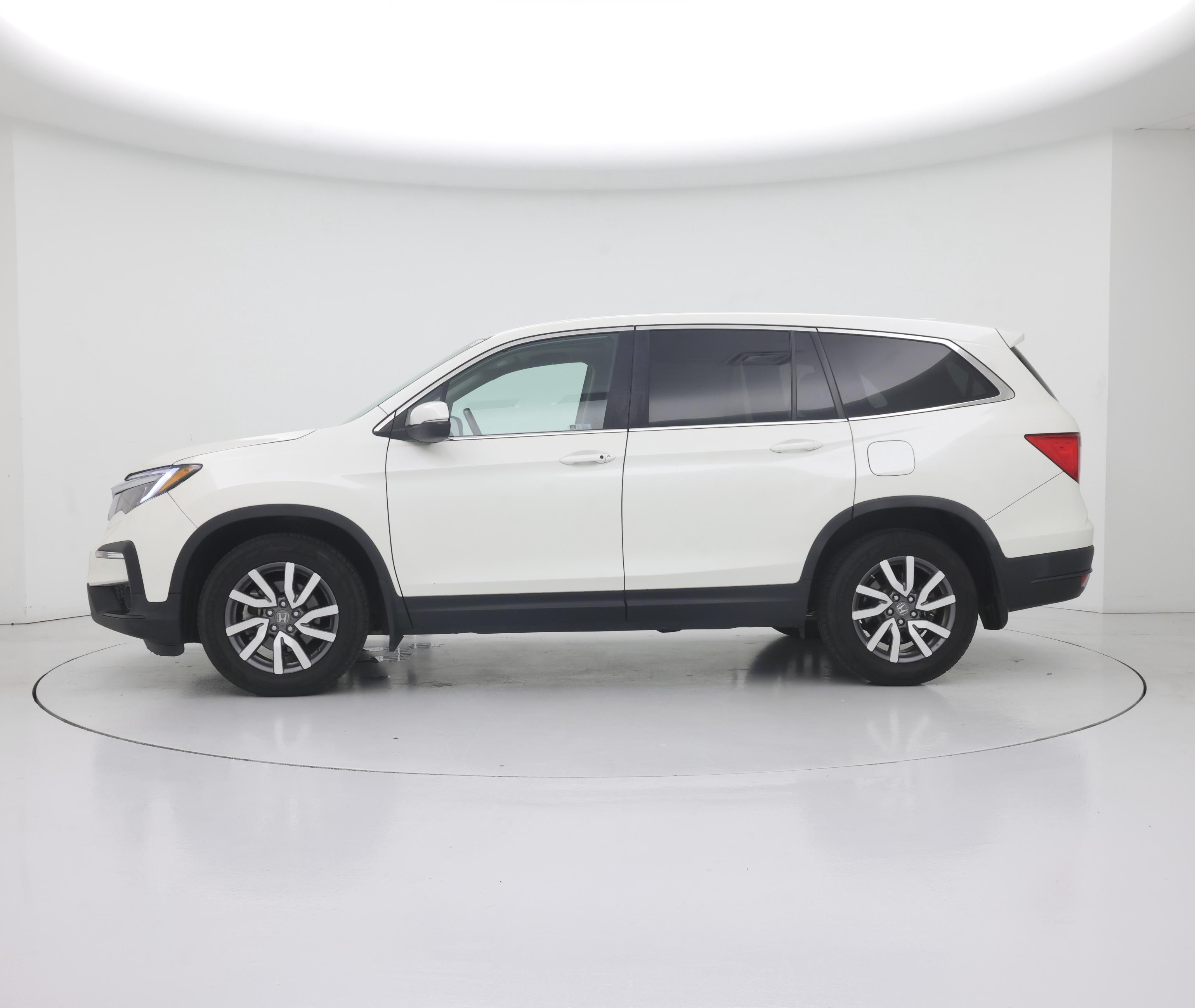 Thumbnail: 2019 Honda Pilot - 3