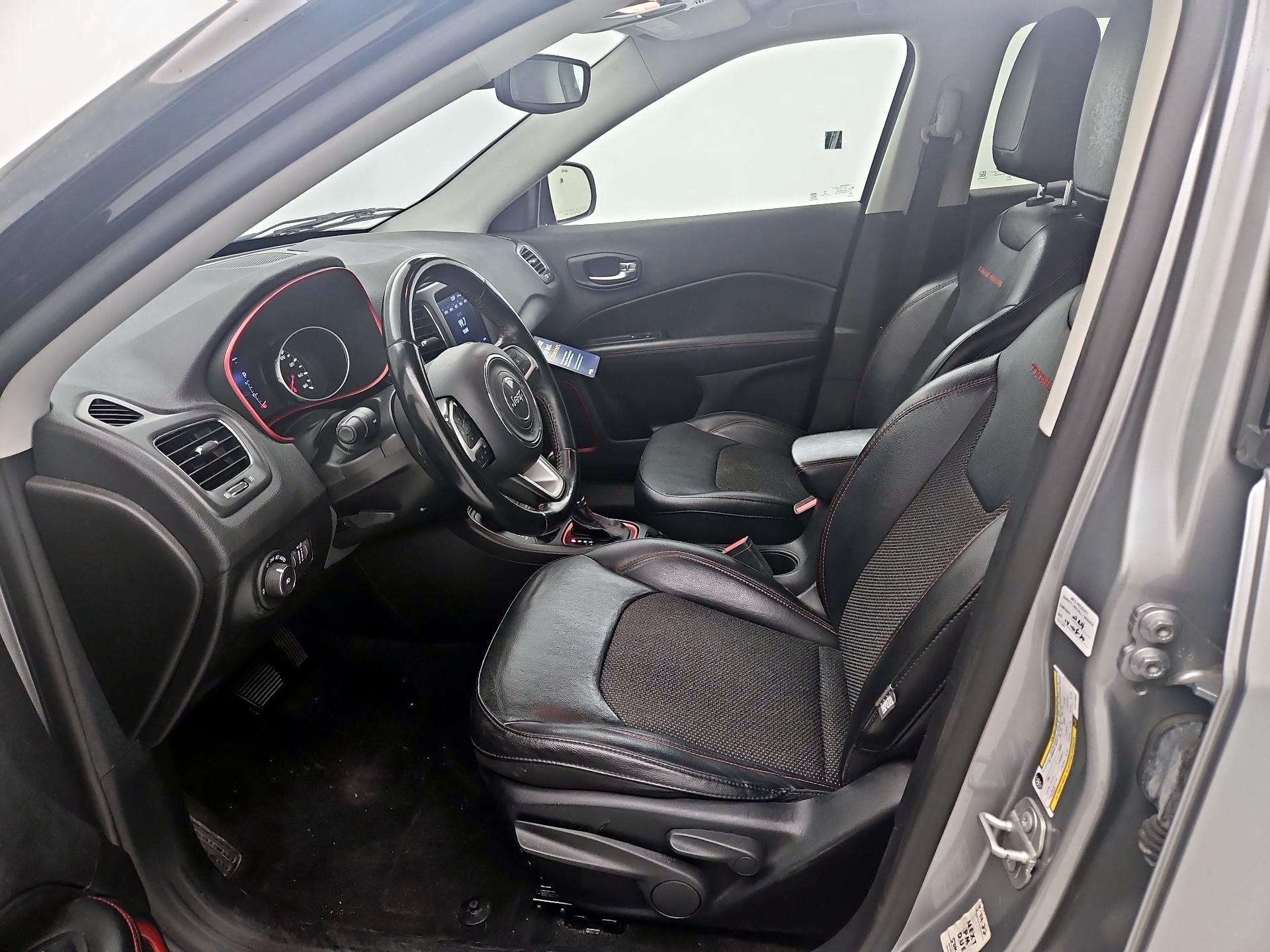 Thumbnail: 2020 Jeep Compass - 11