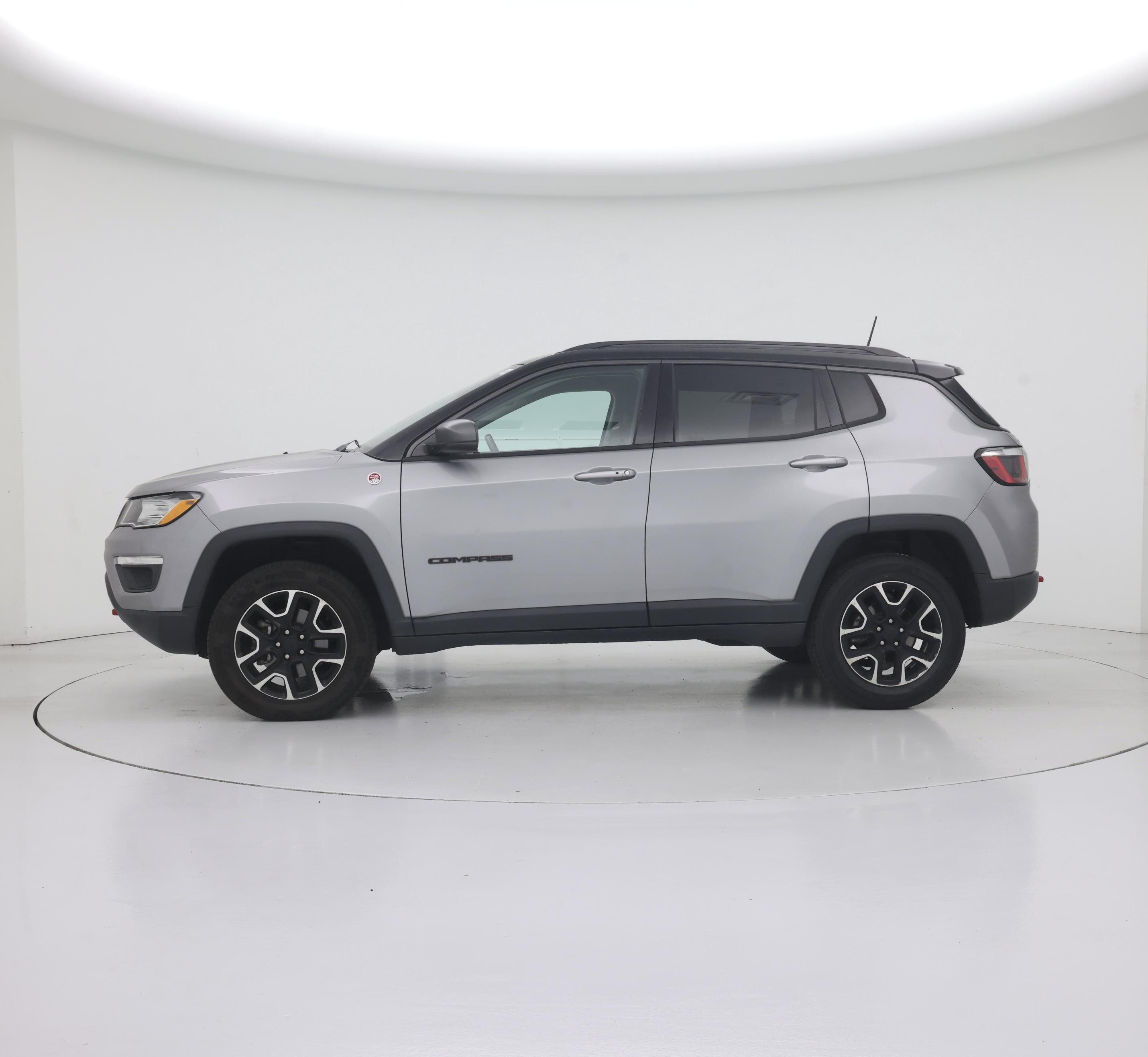 Thumbnail: 2020 Jeep Compass - 3