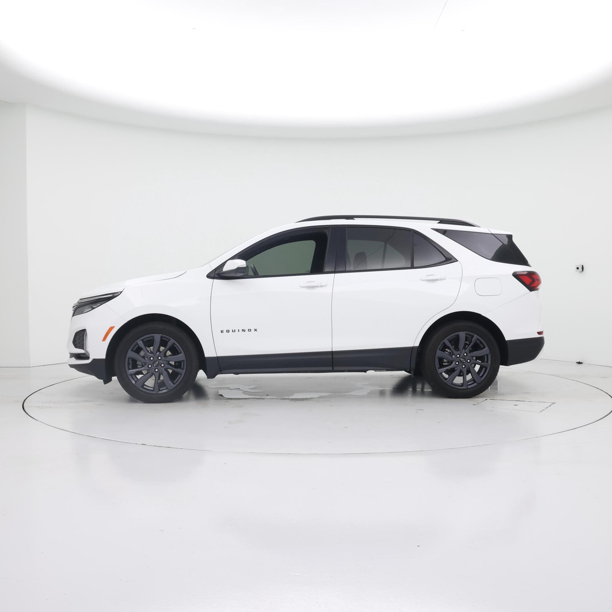 Thumbnail: 2024 Chevrolet Equinox - 3