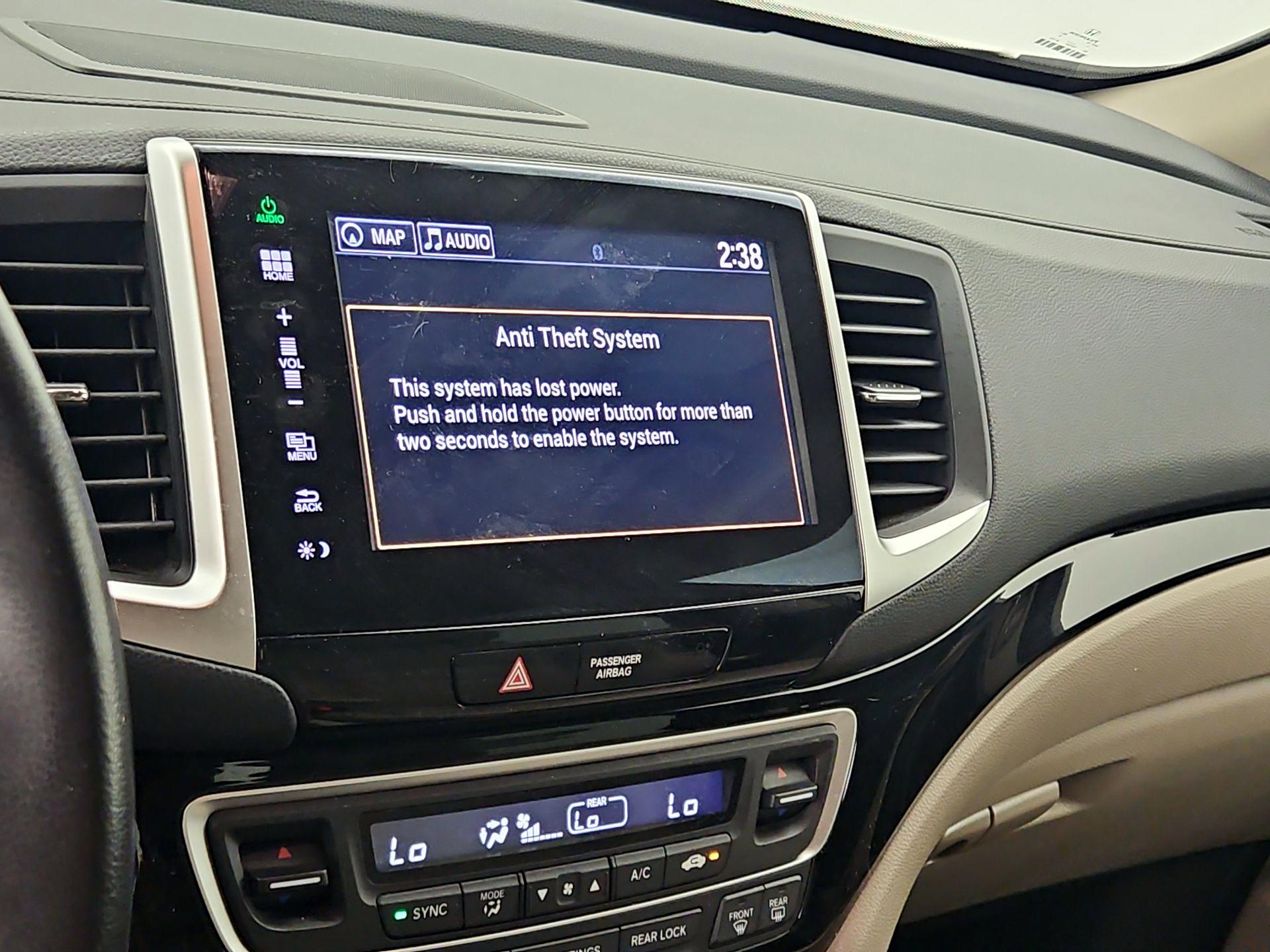 Thumbnail: 2016 Honda Pilot - 15