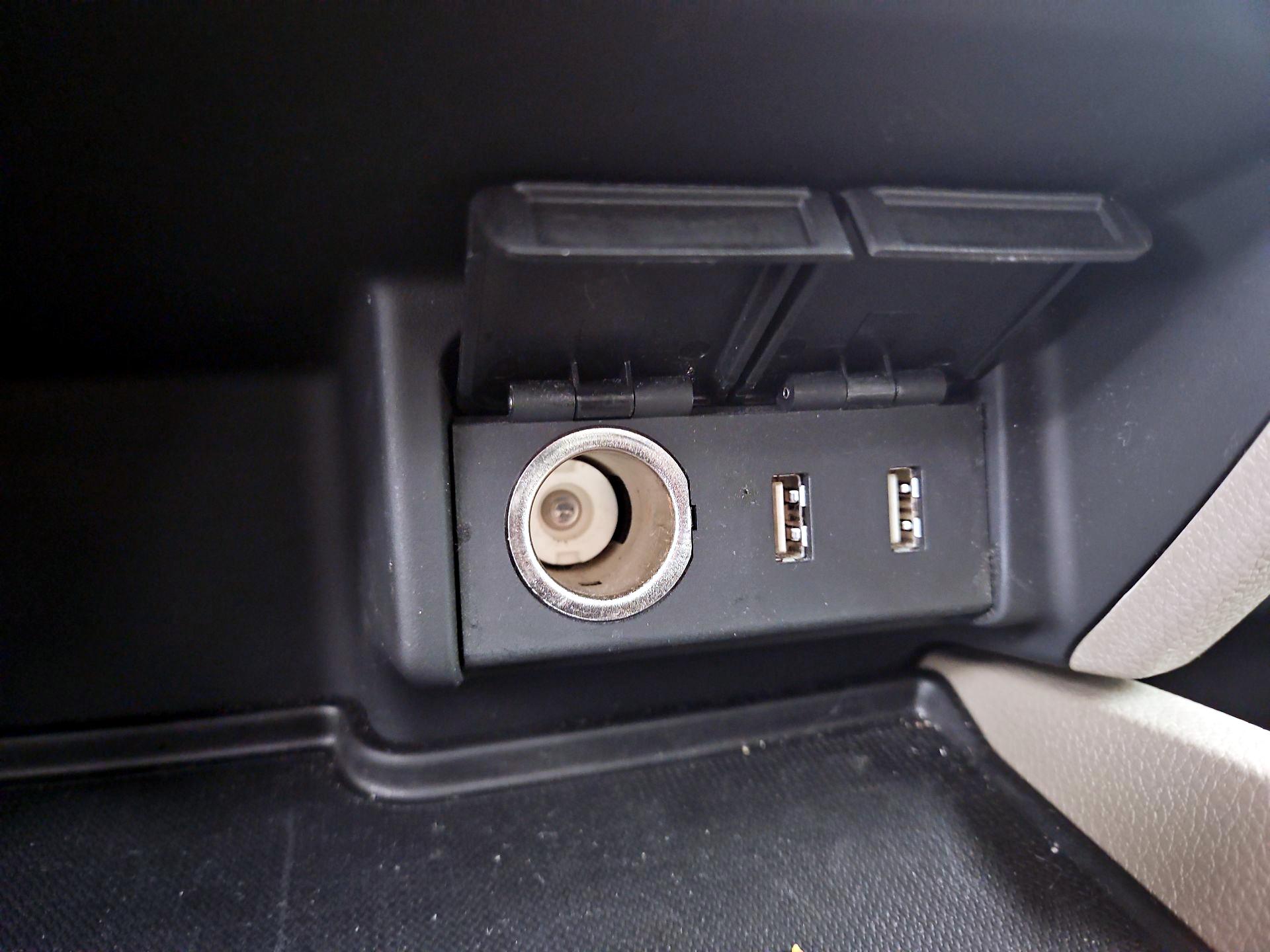 Thumbnail: 2016 Honda Pilot - 18