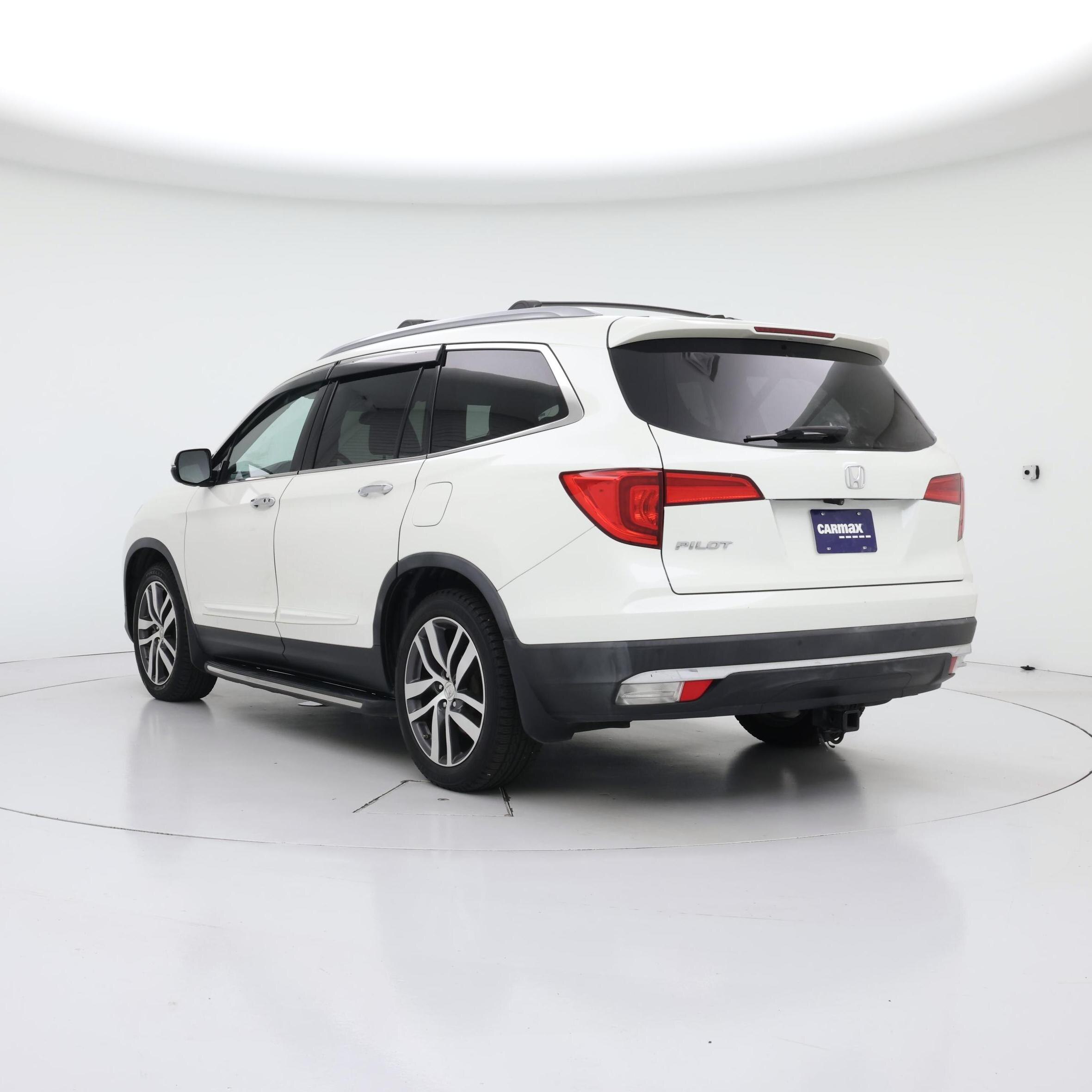 Thumbnail: 2016 Honda Pilot - 2