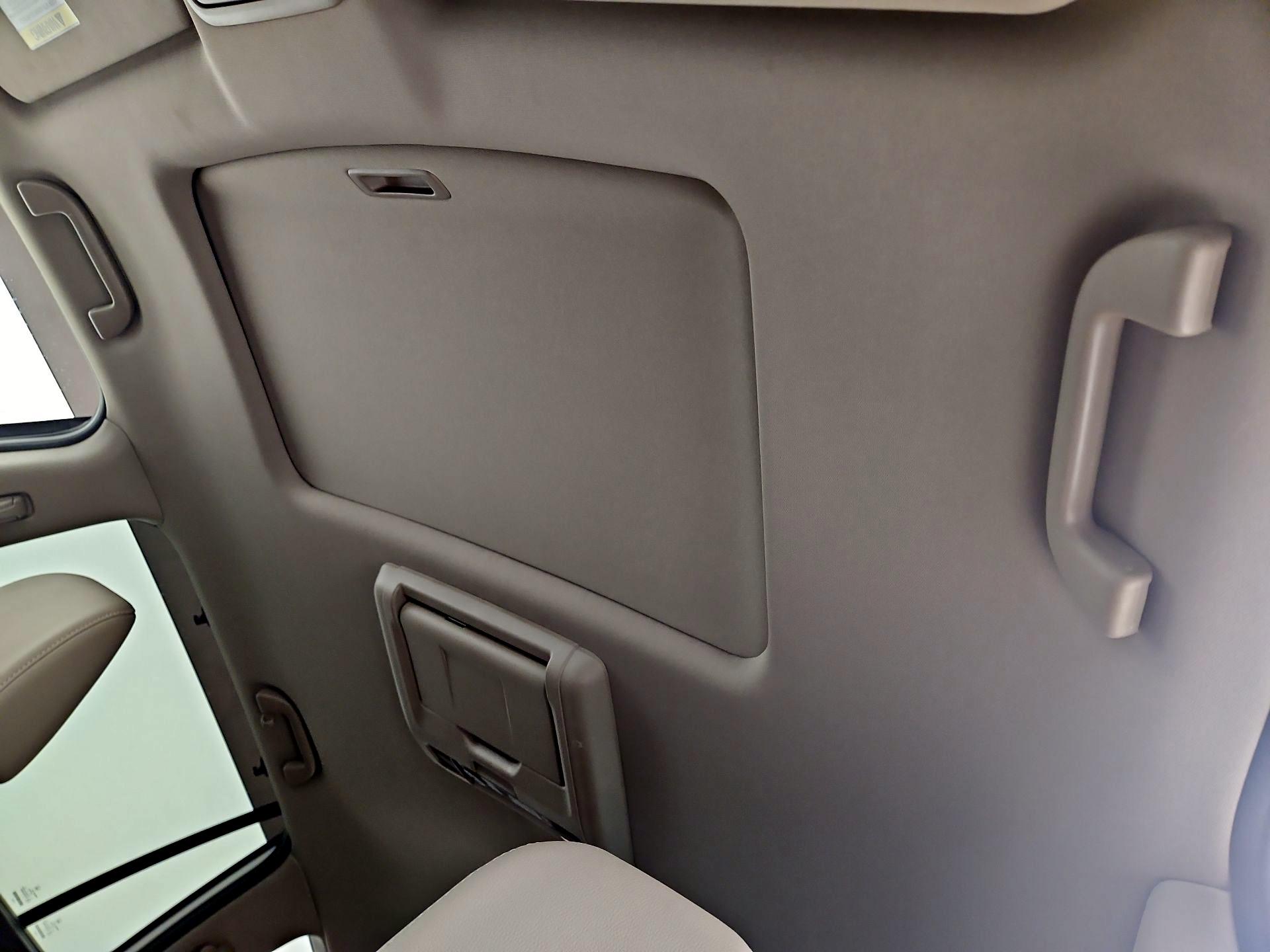Thumbnail: 2016 Honda Pilot - 19