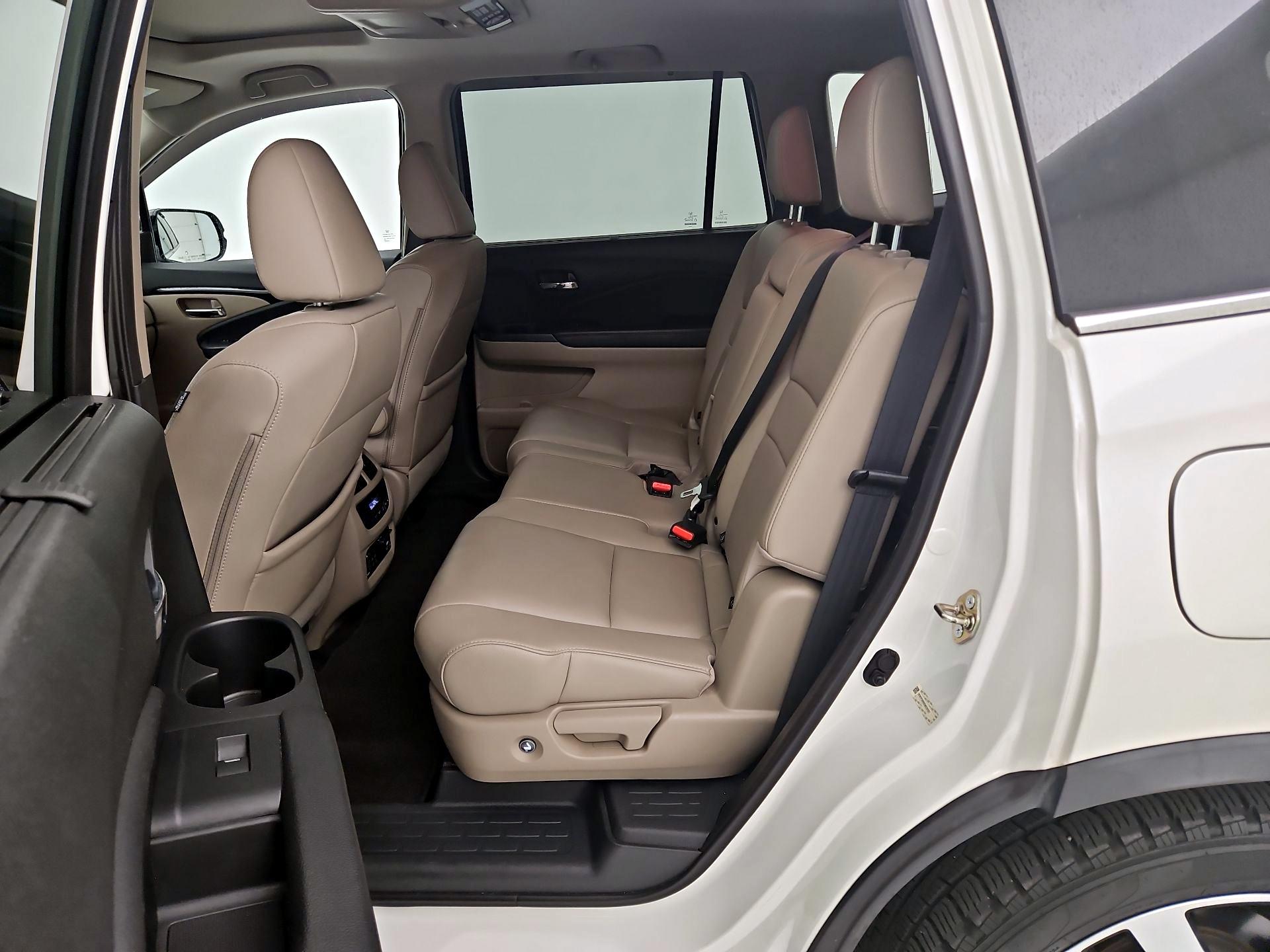 Thumbnail: 2016 Honda Pilot - 20