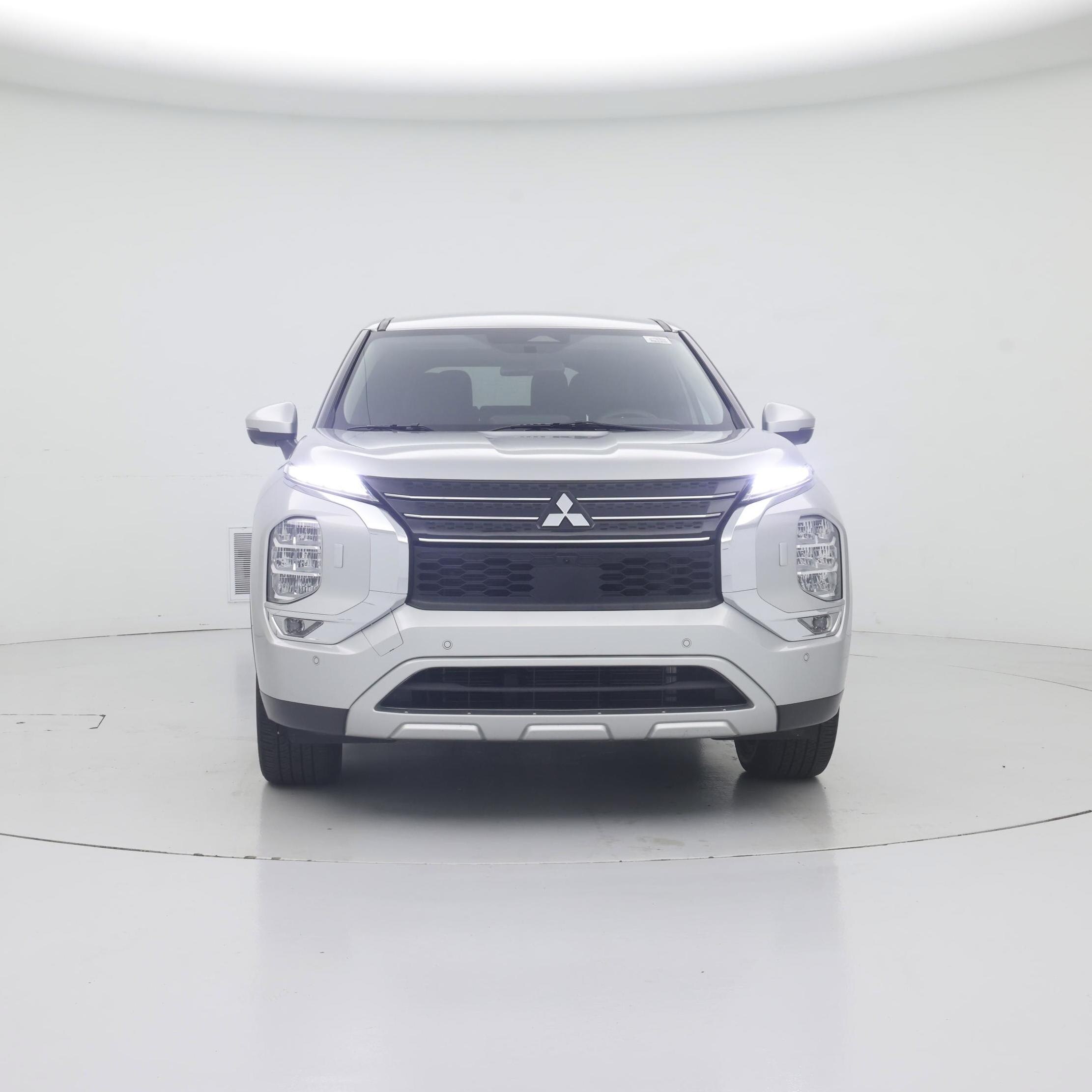 Thumbnail: 2022 Mitsubishi Outlander - 5