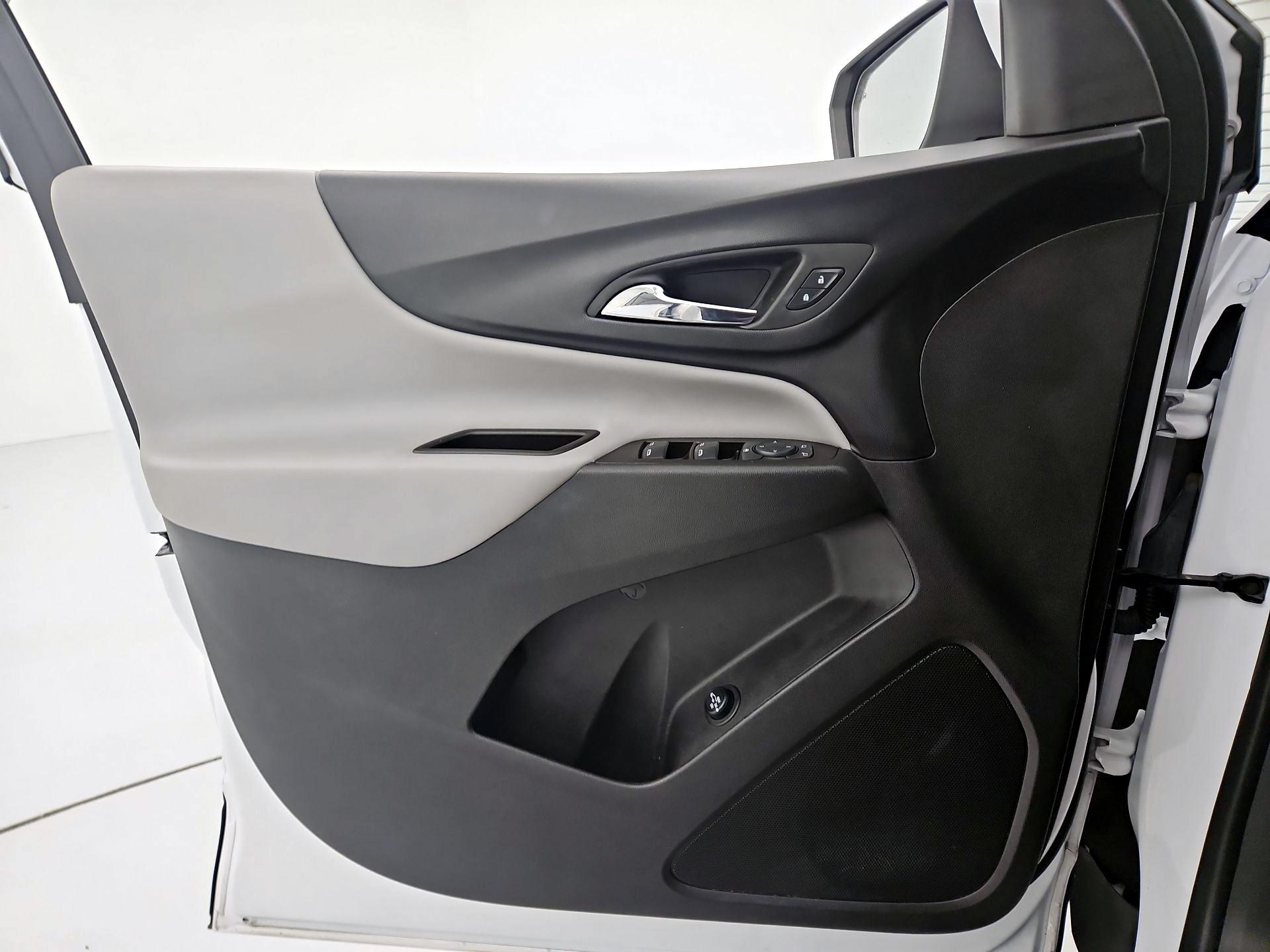 Thumbnail: 2023 Chevrolet Equinox - 12