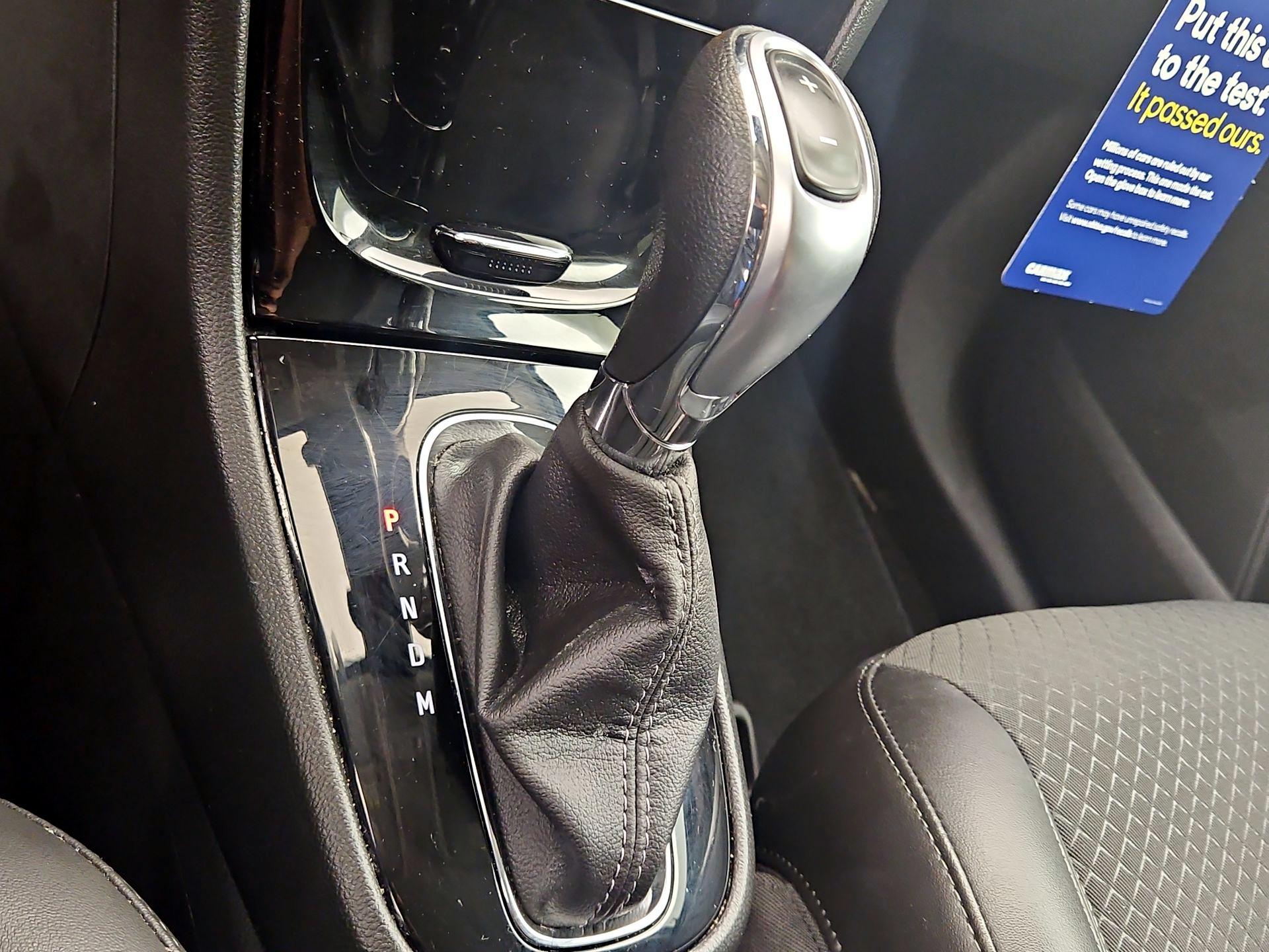 Thumbnail: 2022 Buick Encore - 17