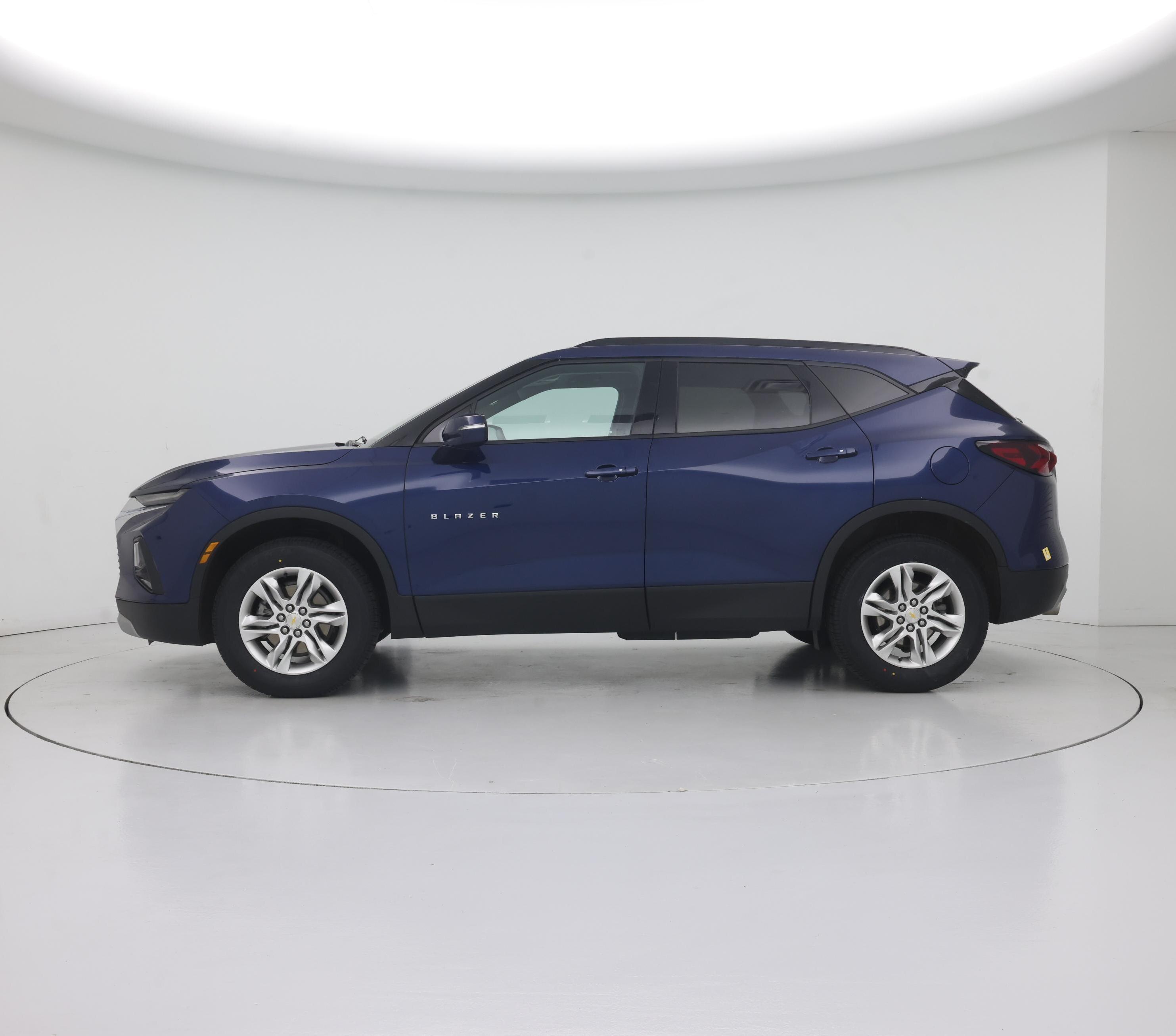 Thumbnail: 2022 Chevrolet Blazer - 3