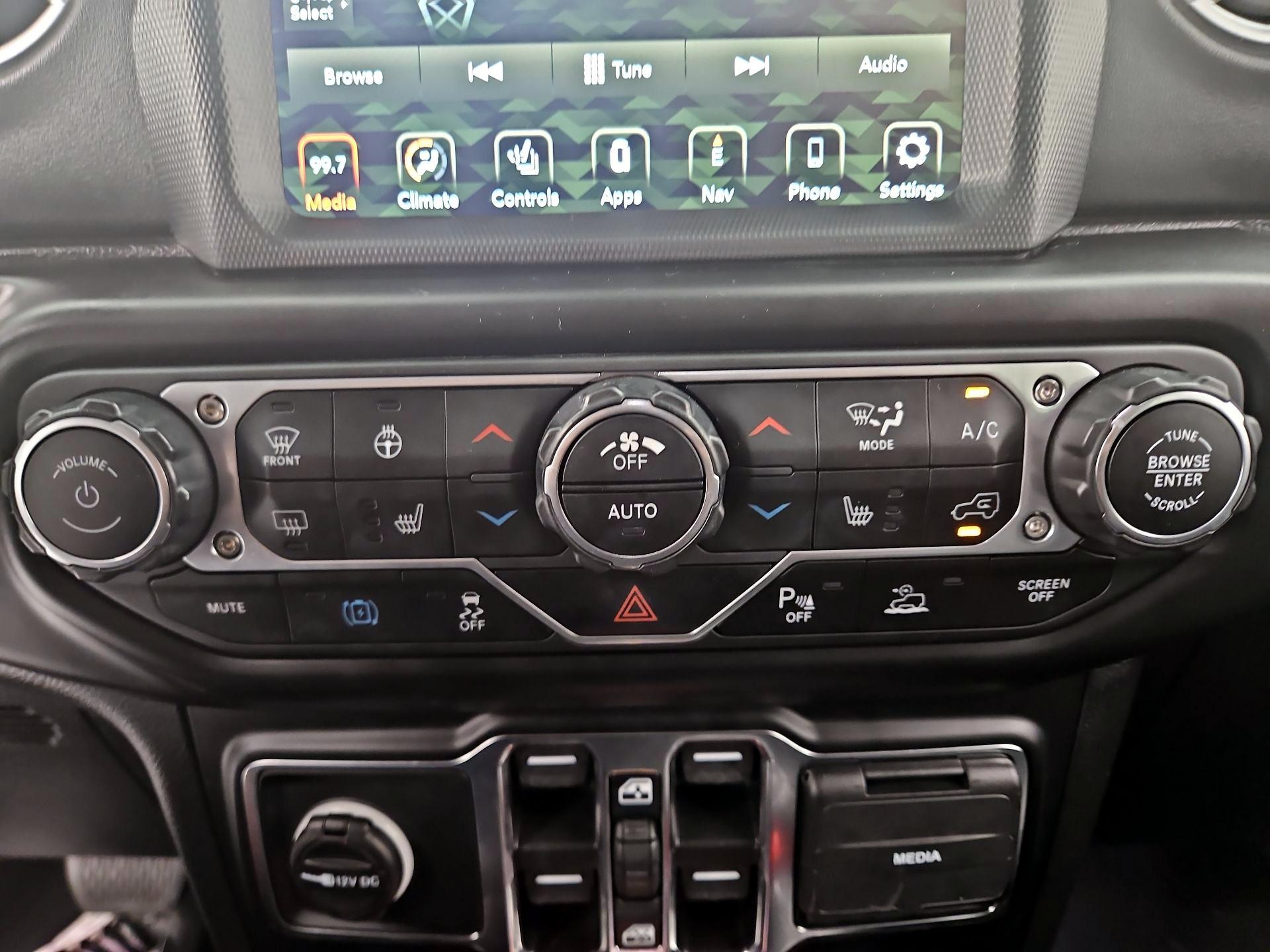 Thumbnail: 2021 Jeep Wrangler - 16