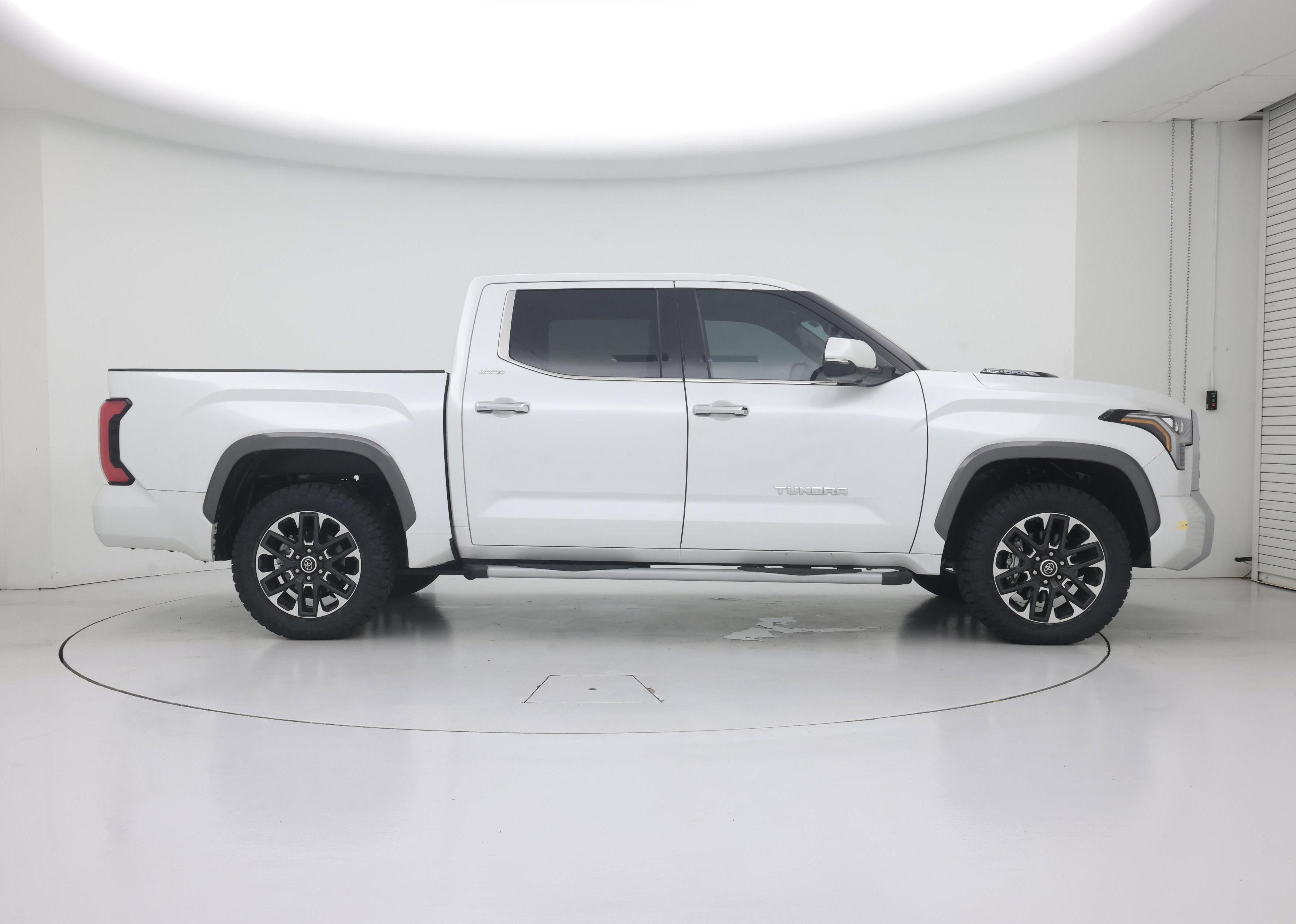 Thumbnail: 2023 Toyota Tundra - 7