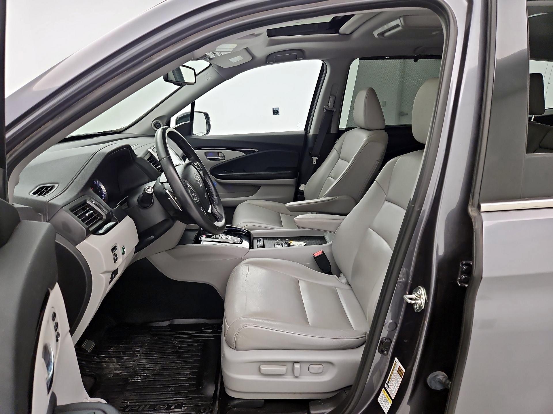 Thumbnail: 2016 Honda Pilot - 11