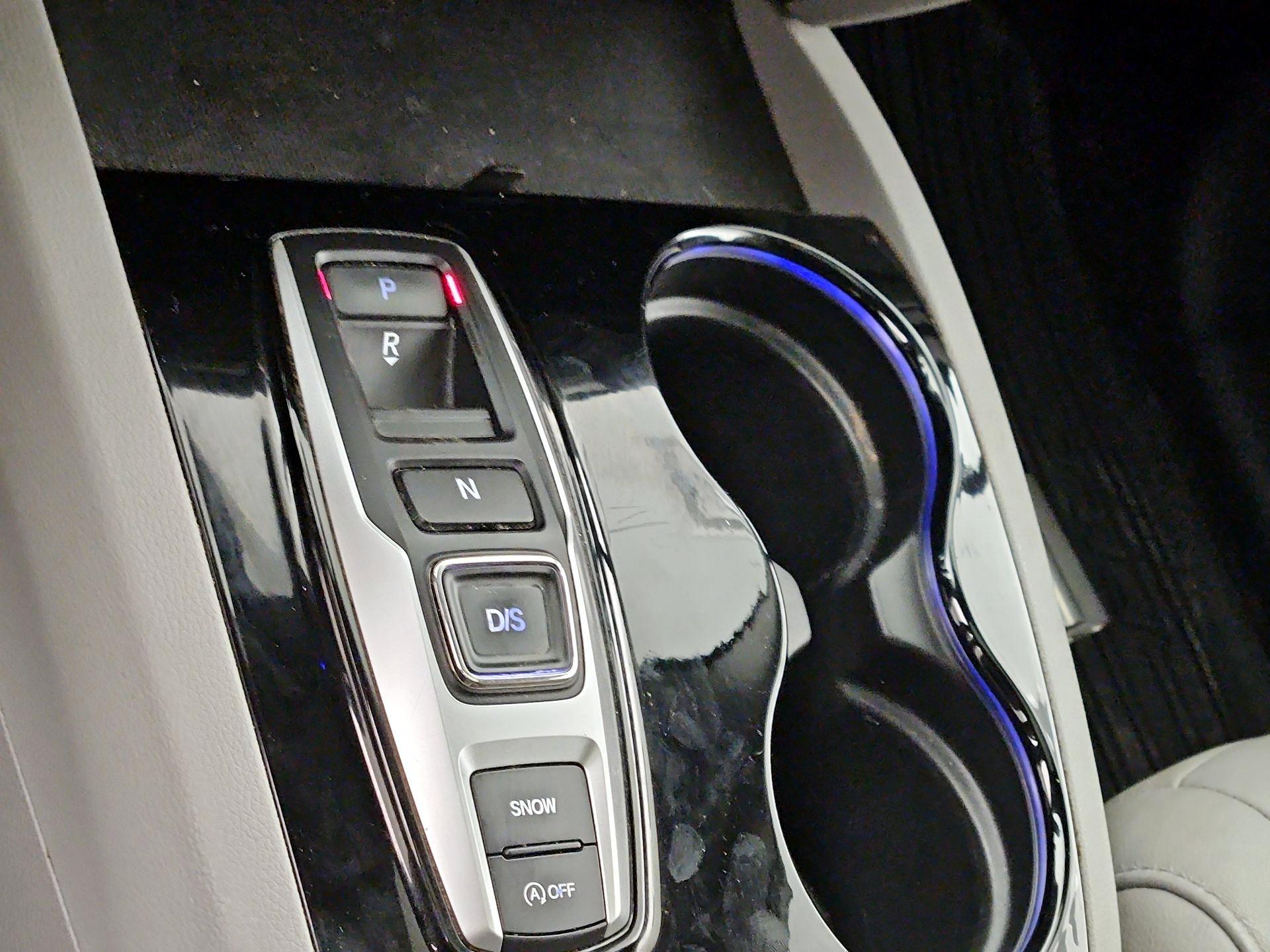 Thumbnail: 2016 Honda Pilot - 17