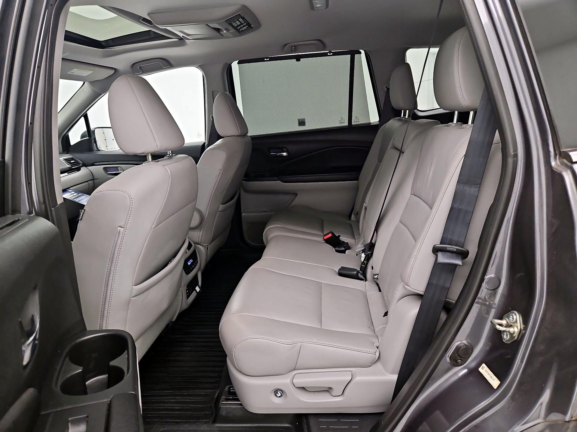 Thumbnail: 2016 Honda Pilot - 20