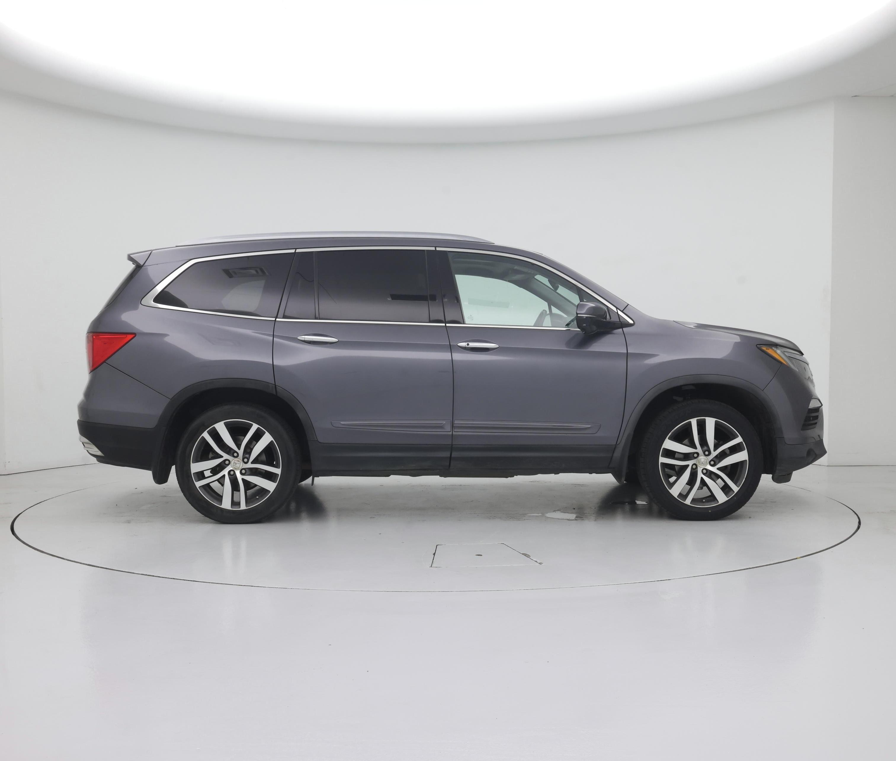 Thumbnail: 2016 Honda Pilot - 7