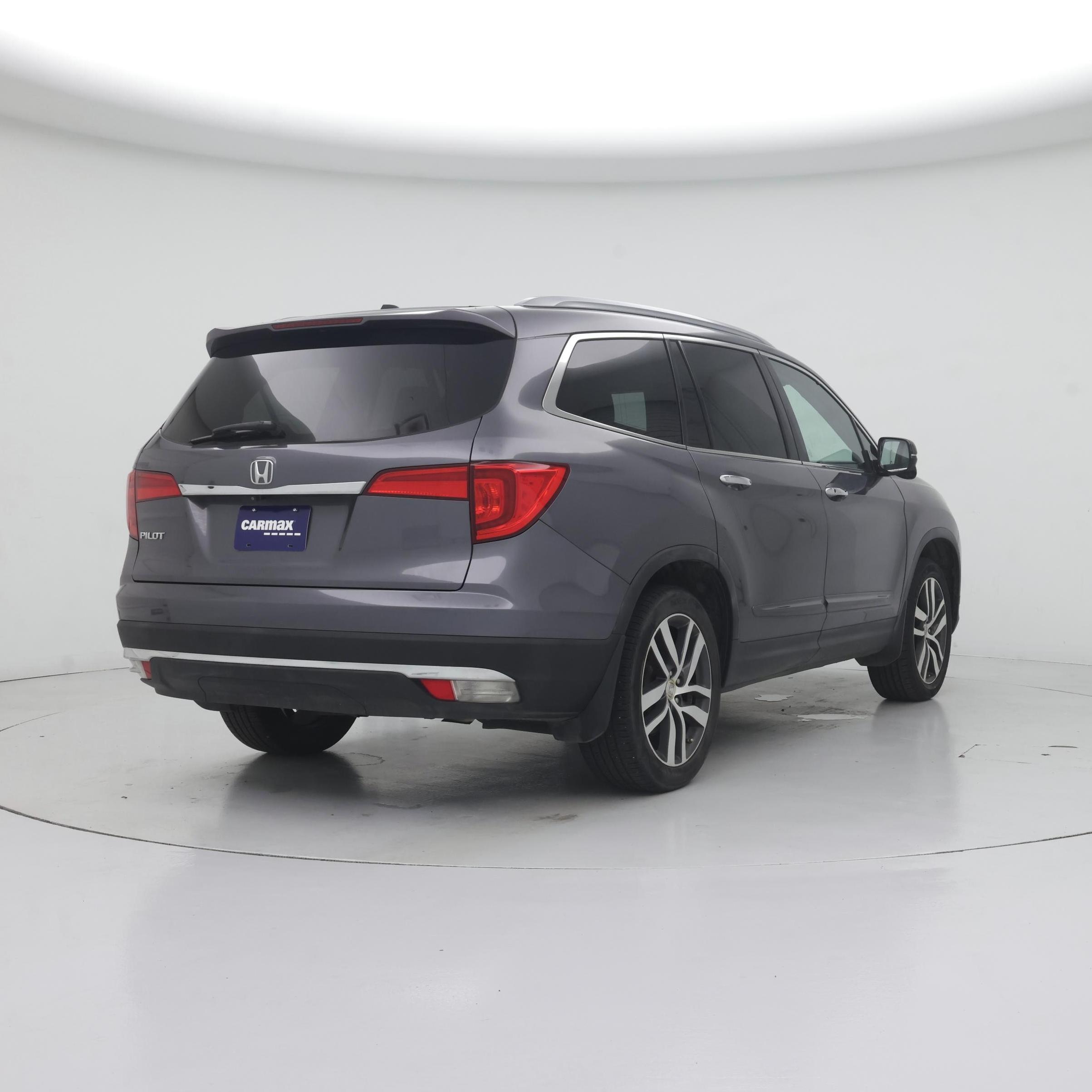 Thumbnail: 2016 Honda Pilot - 8