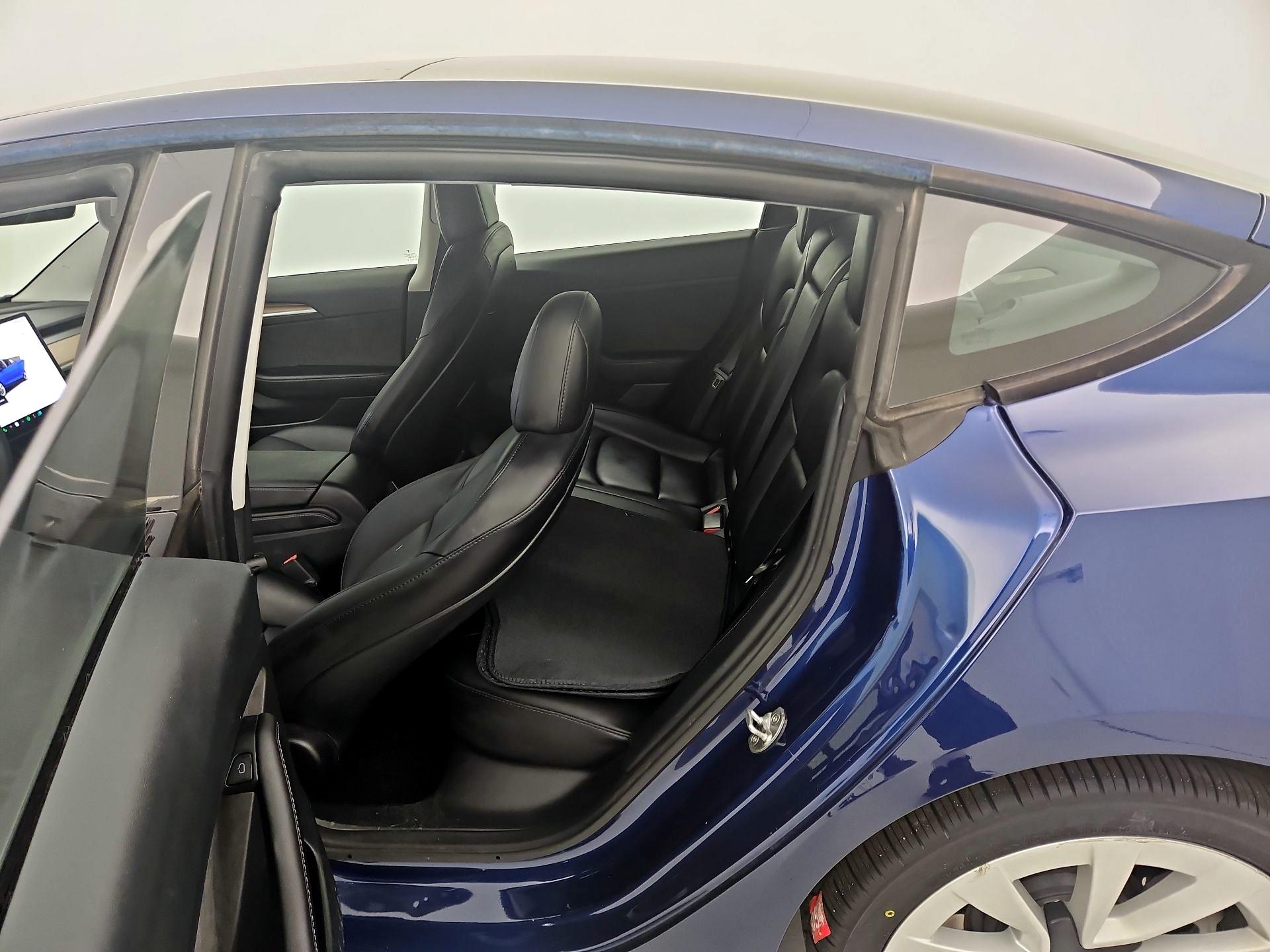 Thumbnail: 2023 Tesla Model 3 - 18