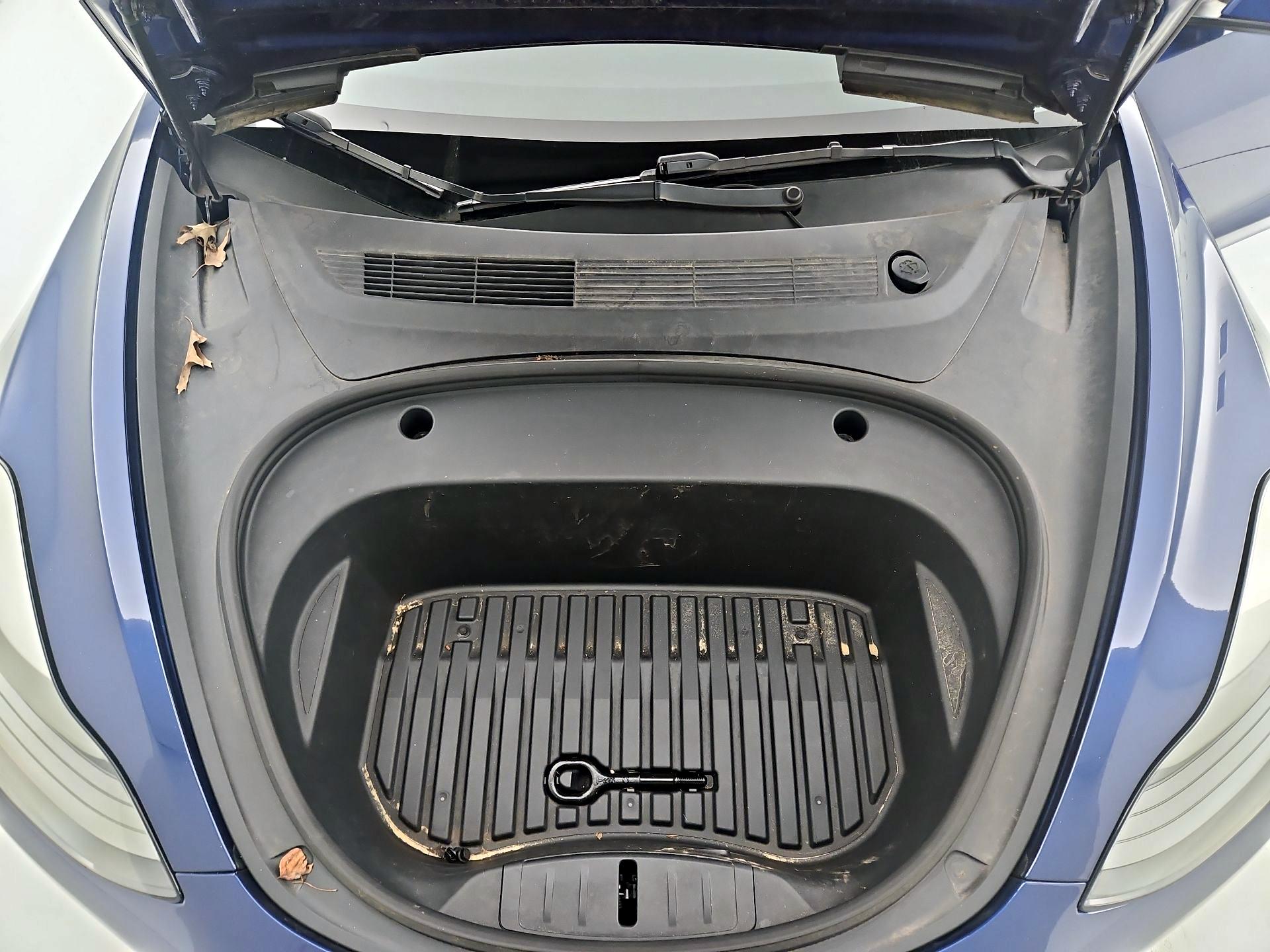 Thumbnail: 2023 Tesla Model 3 - 20