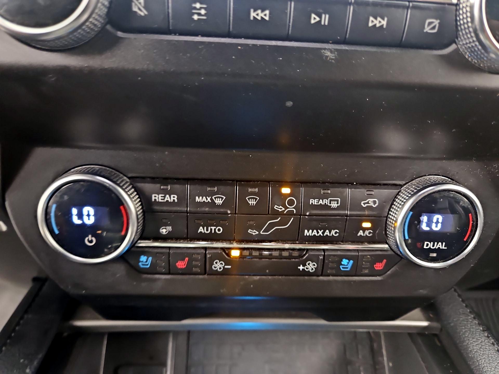 Thumbnail: 2020 Ford Expedition - 17