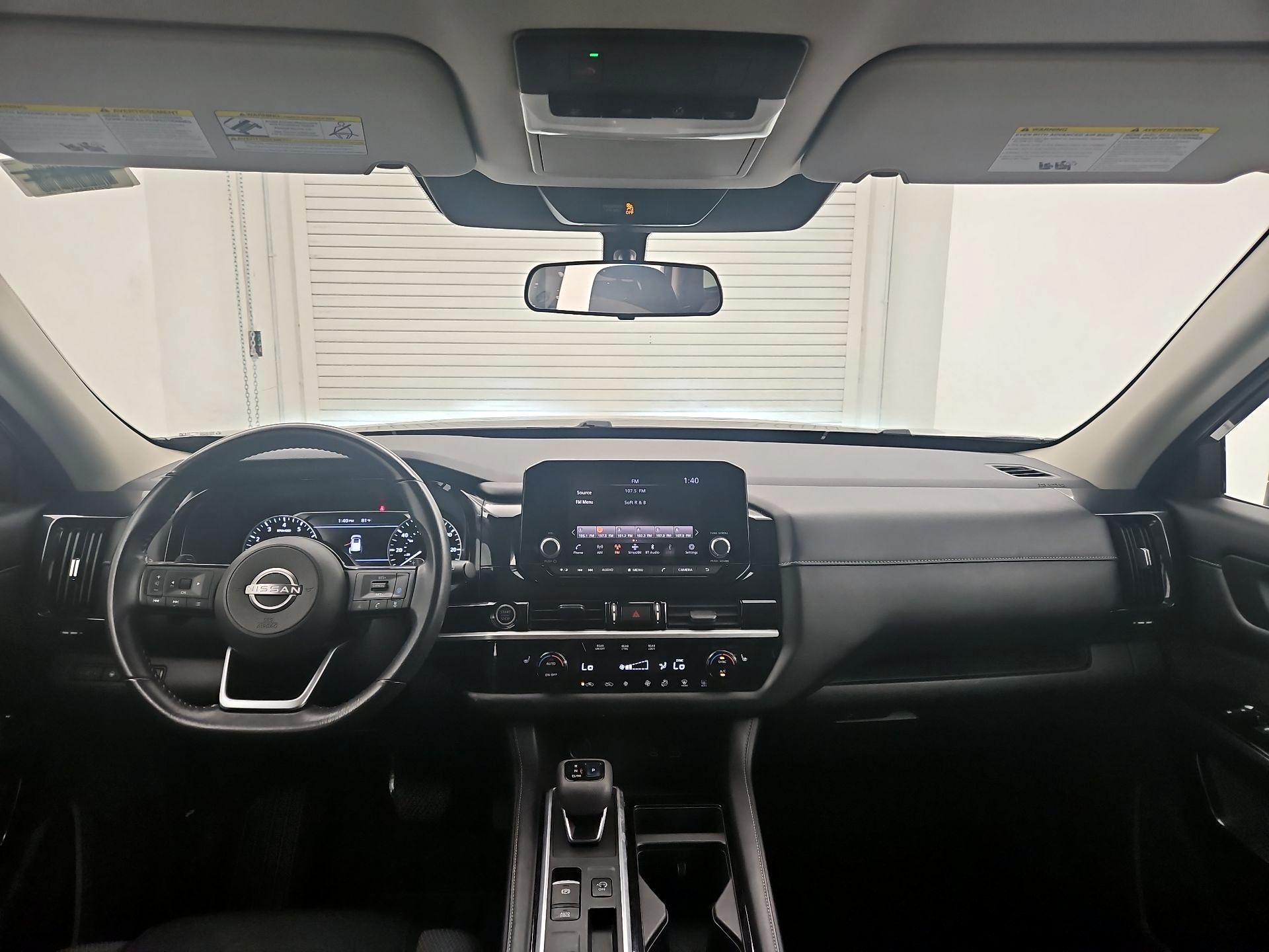 Thumbnail: 2022 Nissan Pathfinder - 9