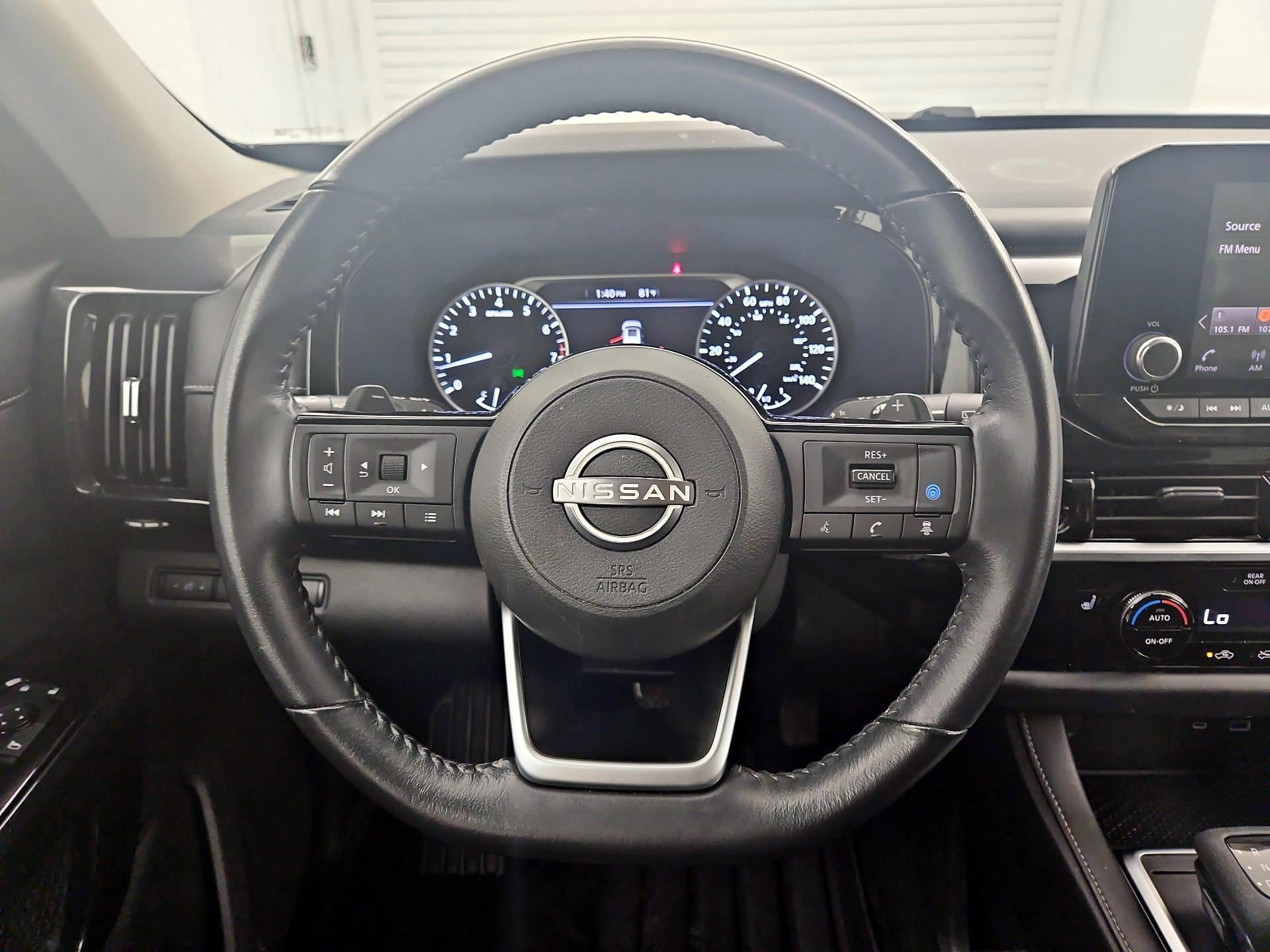 Thumbnail: 2022 Nissan Pathfinder - 10