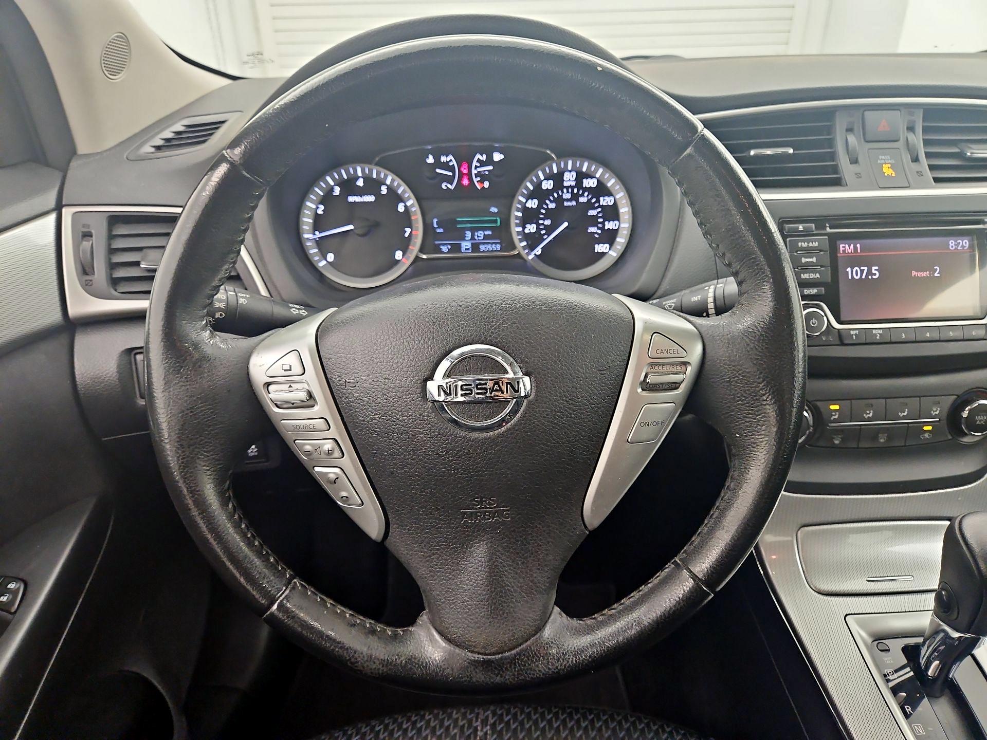 Thumbnail: 2015 Nissan Sentra - 10