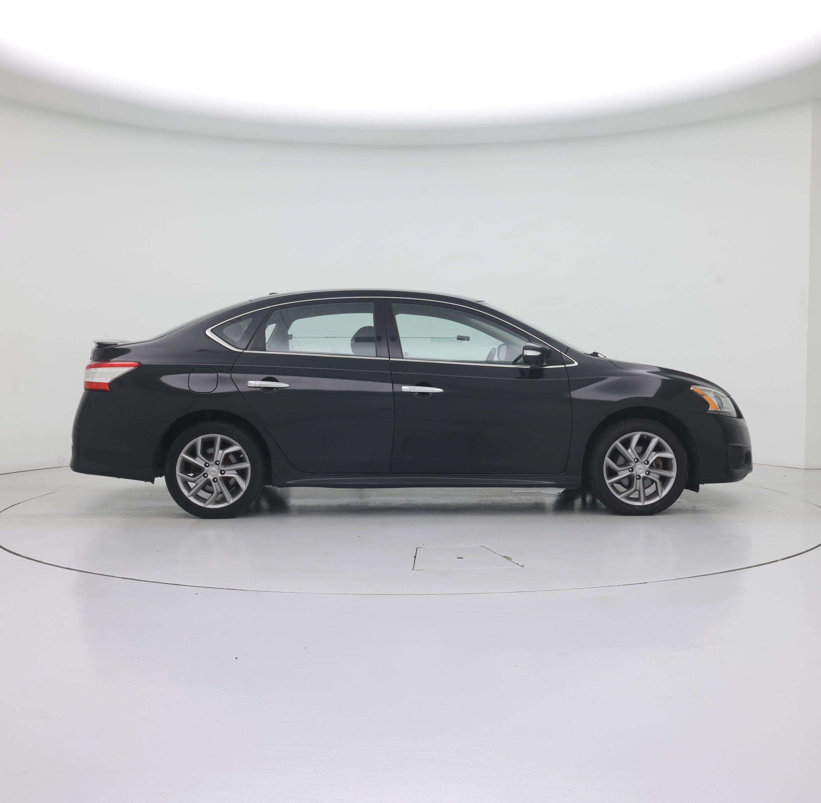 Thumbnail: 2015 Nissan Sentra - 7
