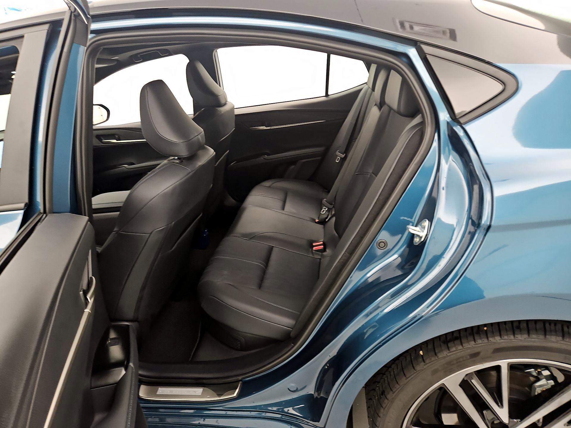 Thumbnail: 2025 Toyota Camry - 20