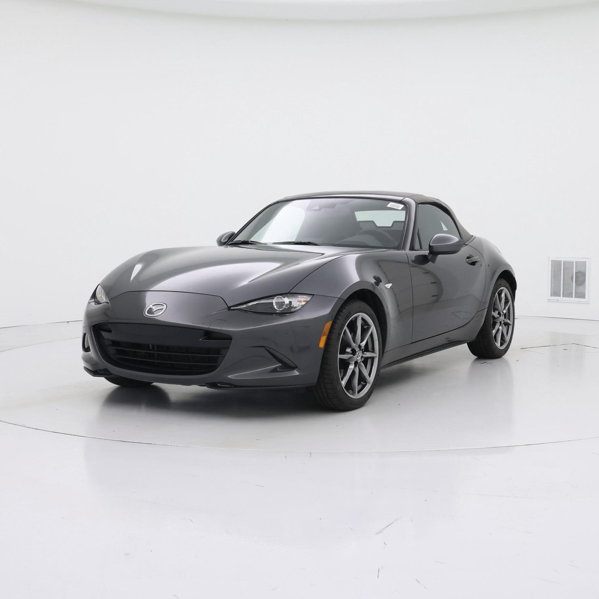 Thumbnail: 2021 Mazda MX-5 Miata - 4