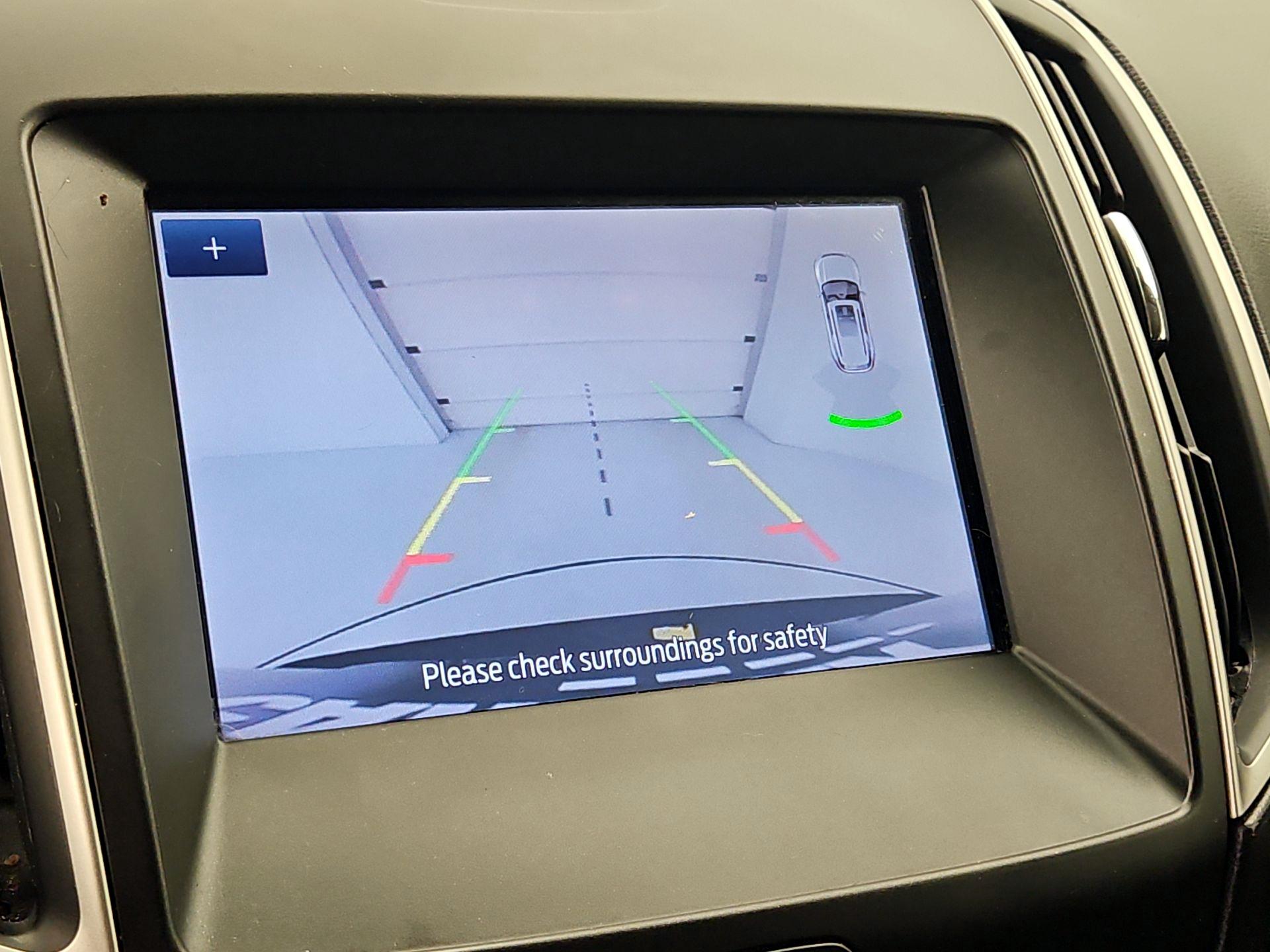 Thumbnail: 2020 Ford Edge - 15