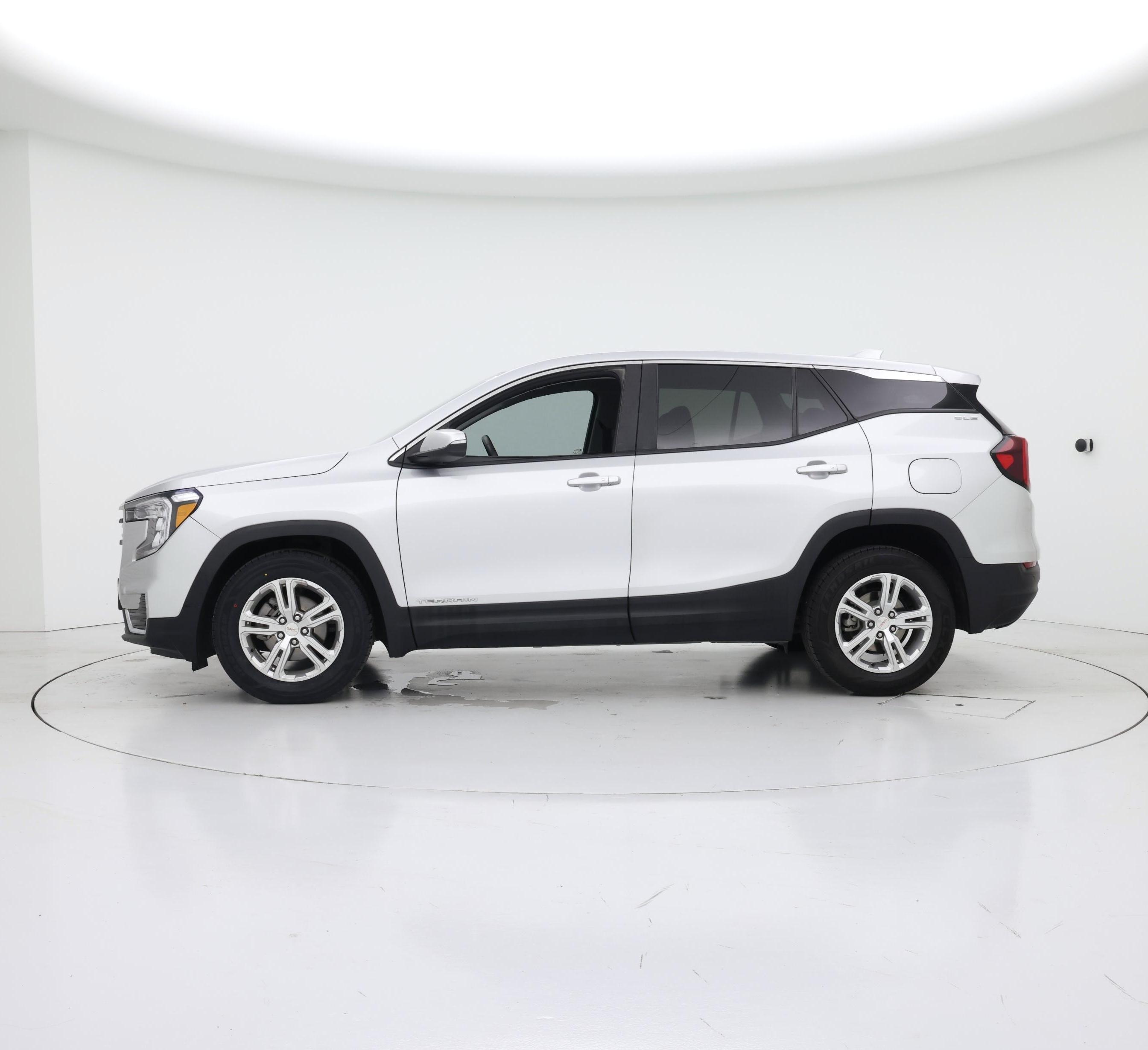 Thumbnail: 2022 GMC Terrain - 3