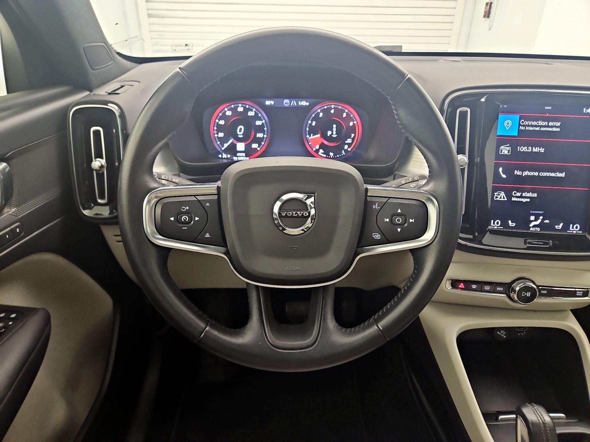 Thumbnail: 2020 Volvo XC40 - 10