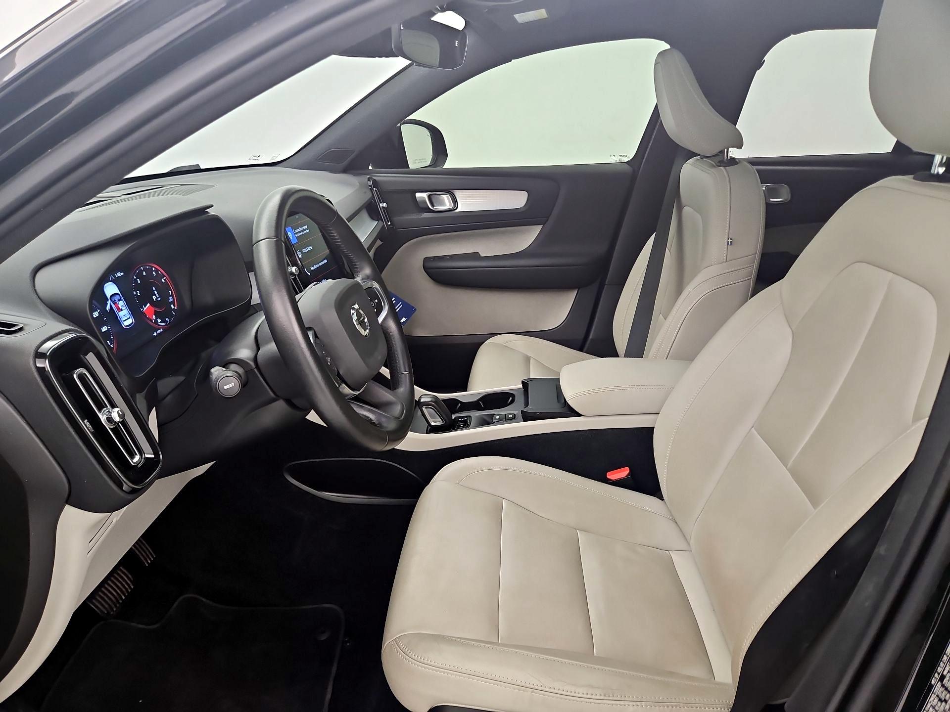 Thumbnail: 2020 Volvo XC40 - 11
