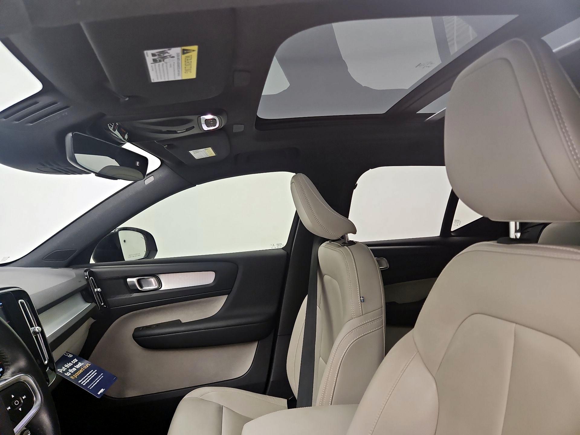 Thumbnail: 2020 Volvo XC40 - 19