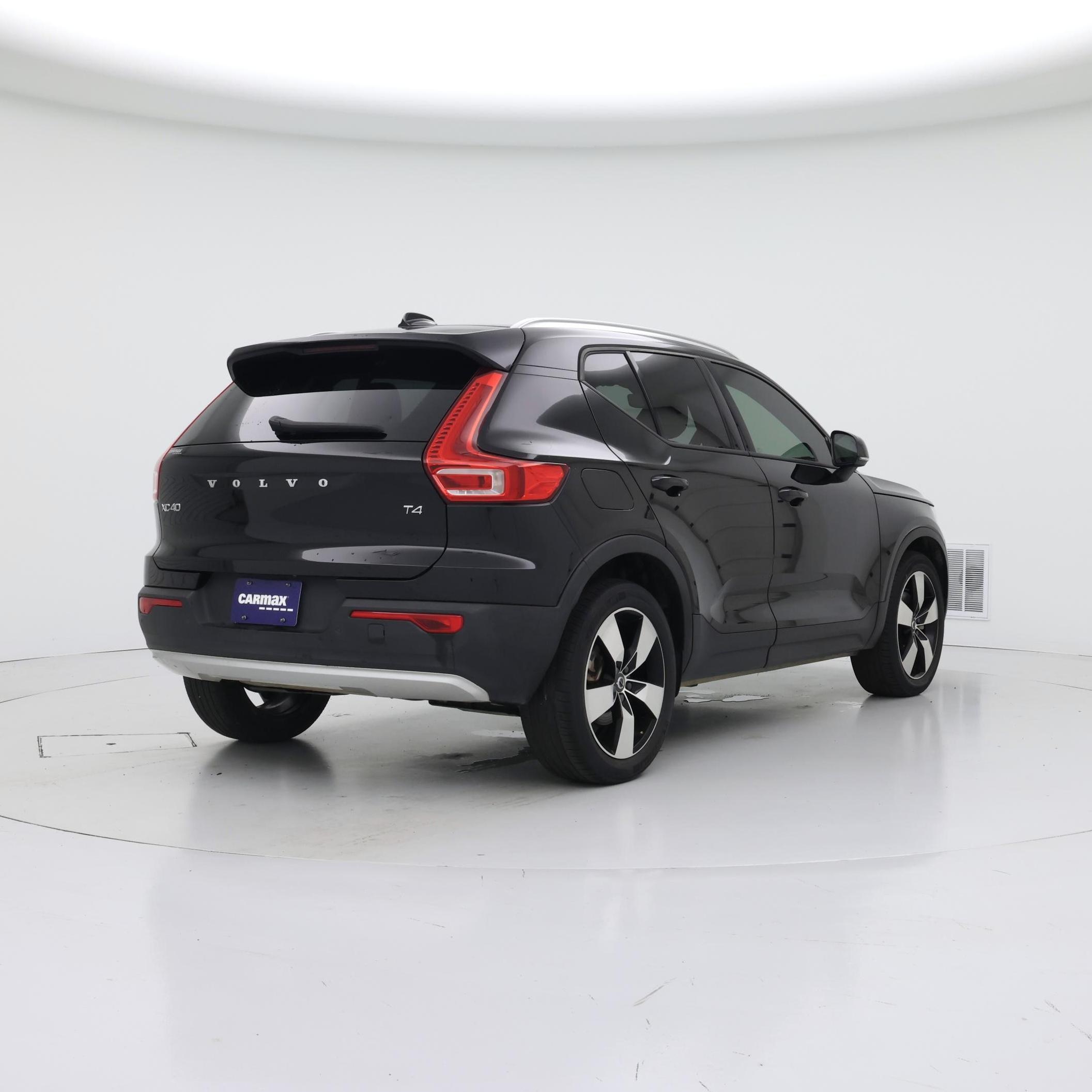 Thumbnail: 2020 Volvo XC40 - 8