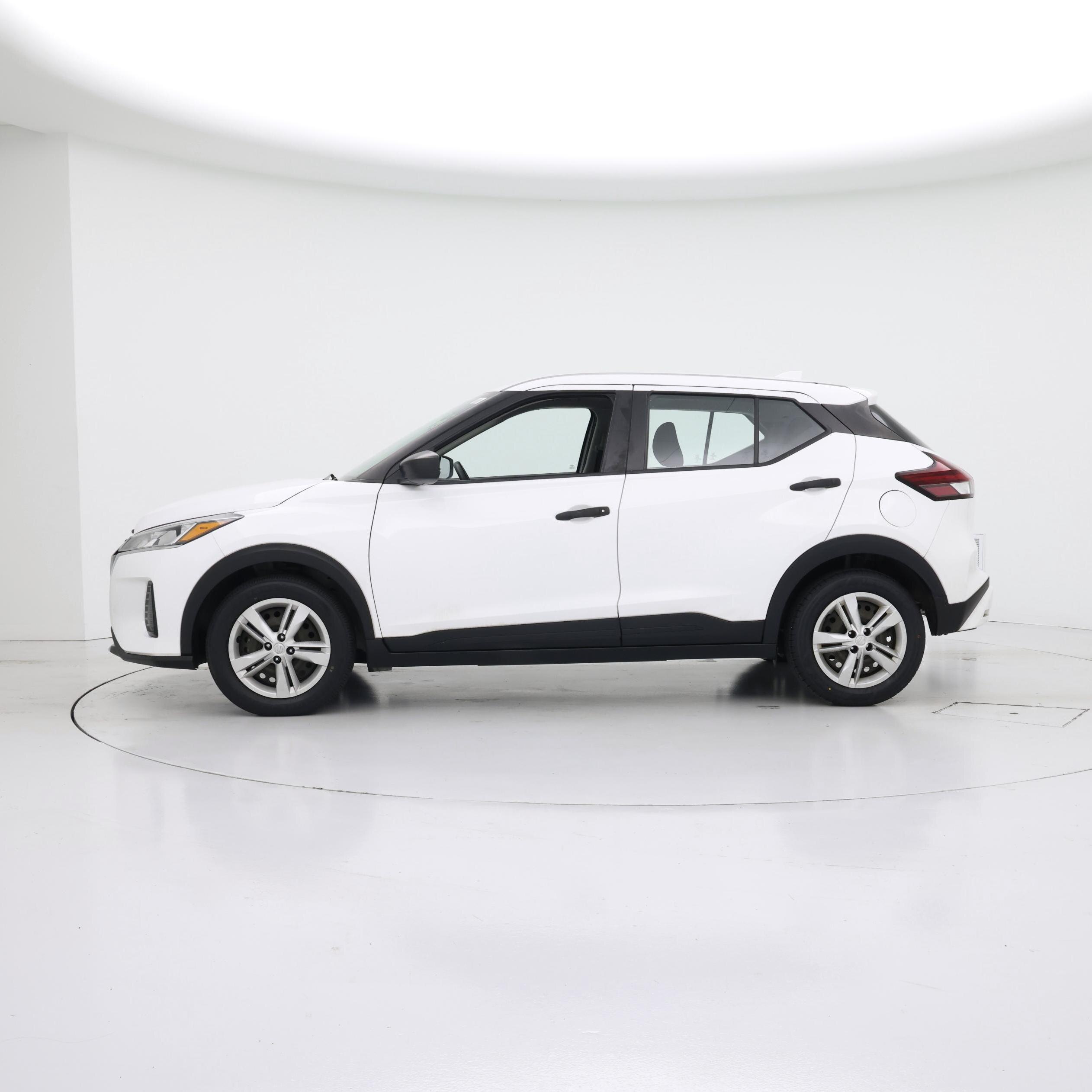 Thumbnail: 2022 Nissan Kicks - 3
